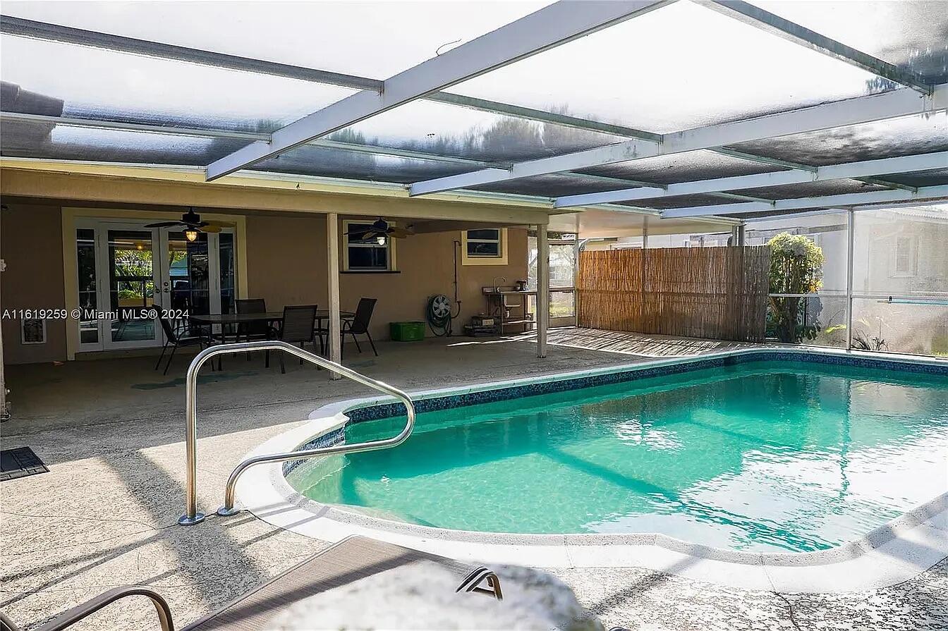 4205 Mckinley Street Property Photo 25