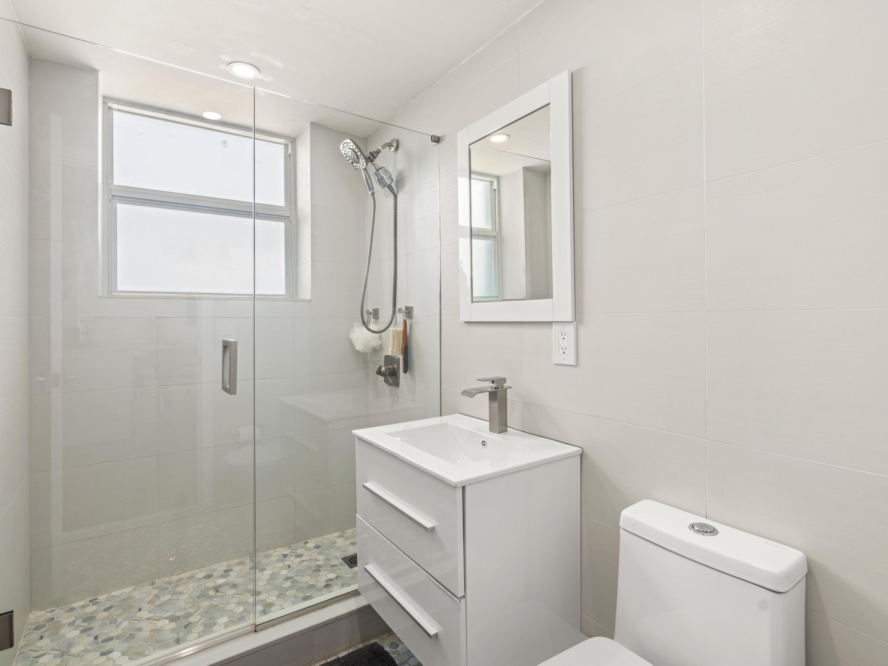 1900 S Ocean Drive 412 Property Photo 14
