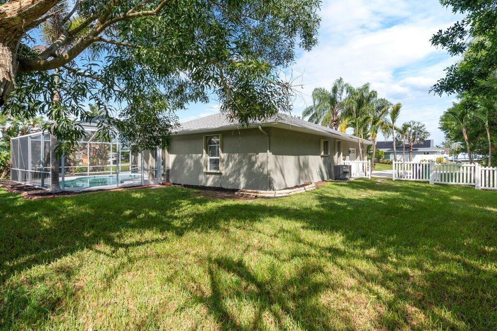 6862 Nw Jorgensen Road Property Photo 4