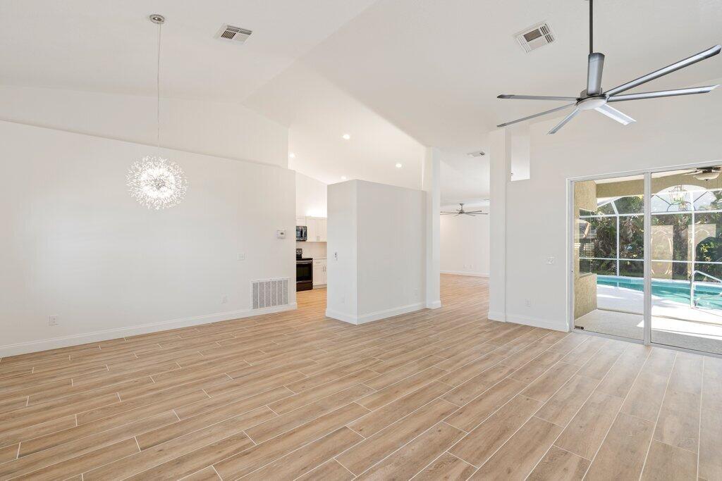 6862 Nw Jorgensen Road Property Photo 10