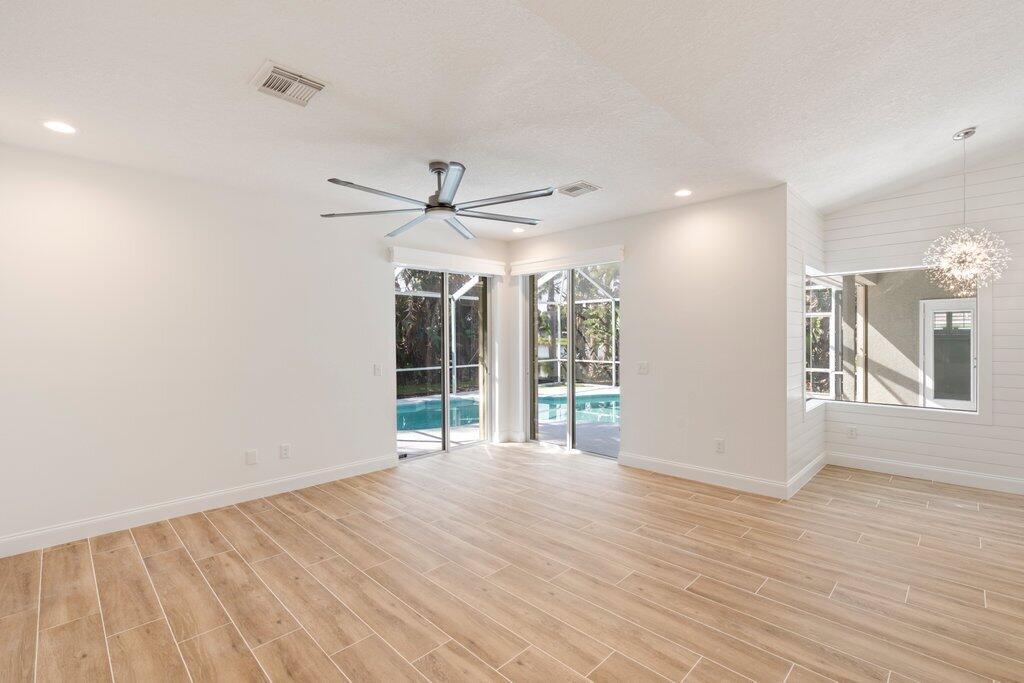 6862 Nw Jorgensen Road Property Photo 16