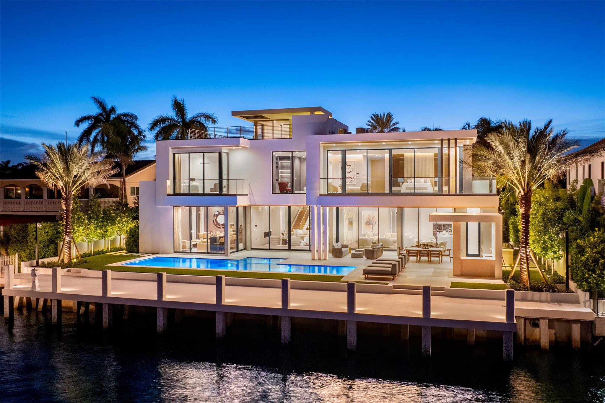 68 Isla Bahia Drive Property Photo 2