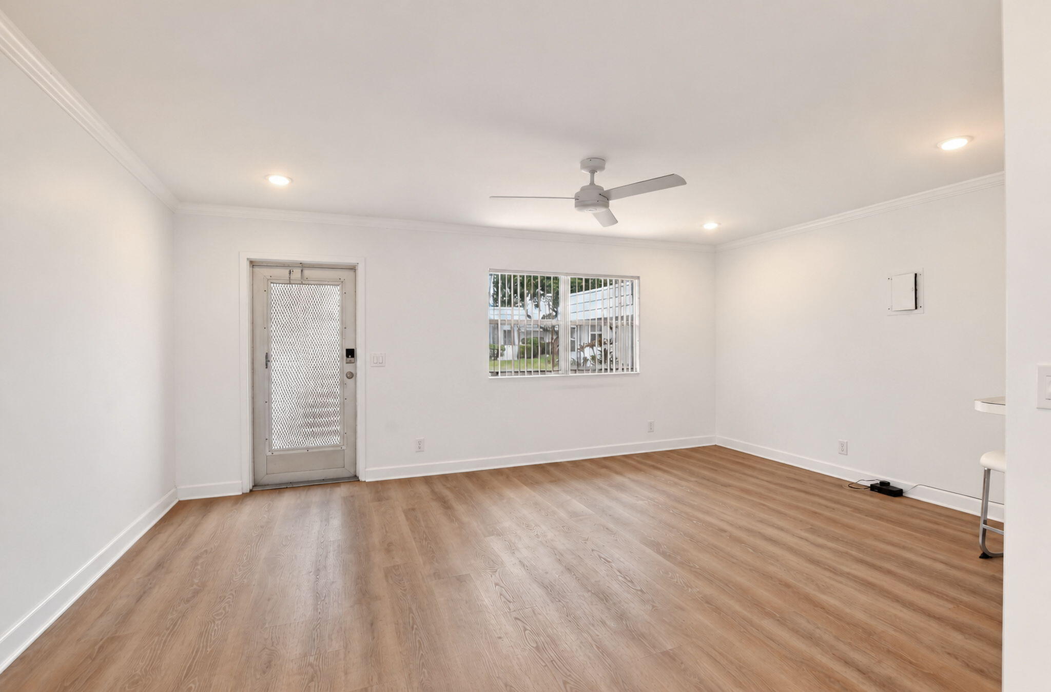 114 Valencia E Property Photo 10