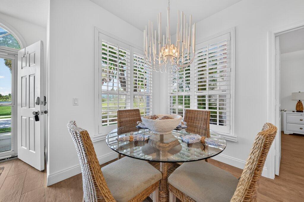 391 Ne Plantation Road 215 Property Photo 4
