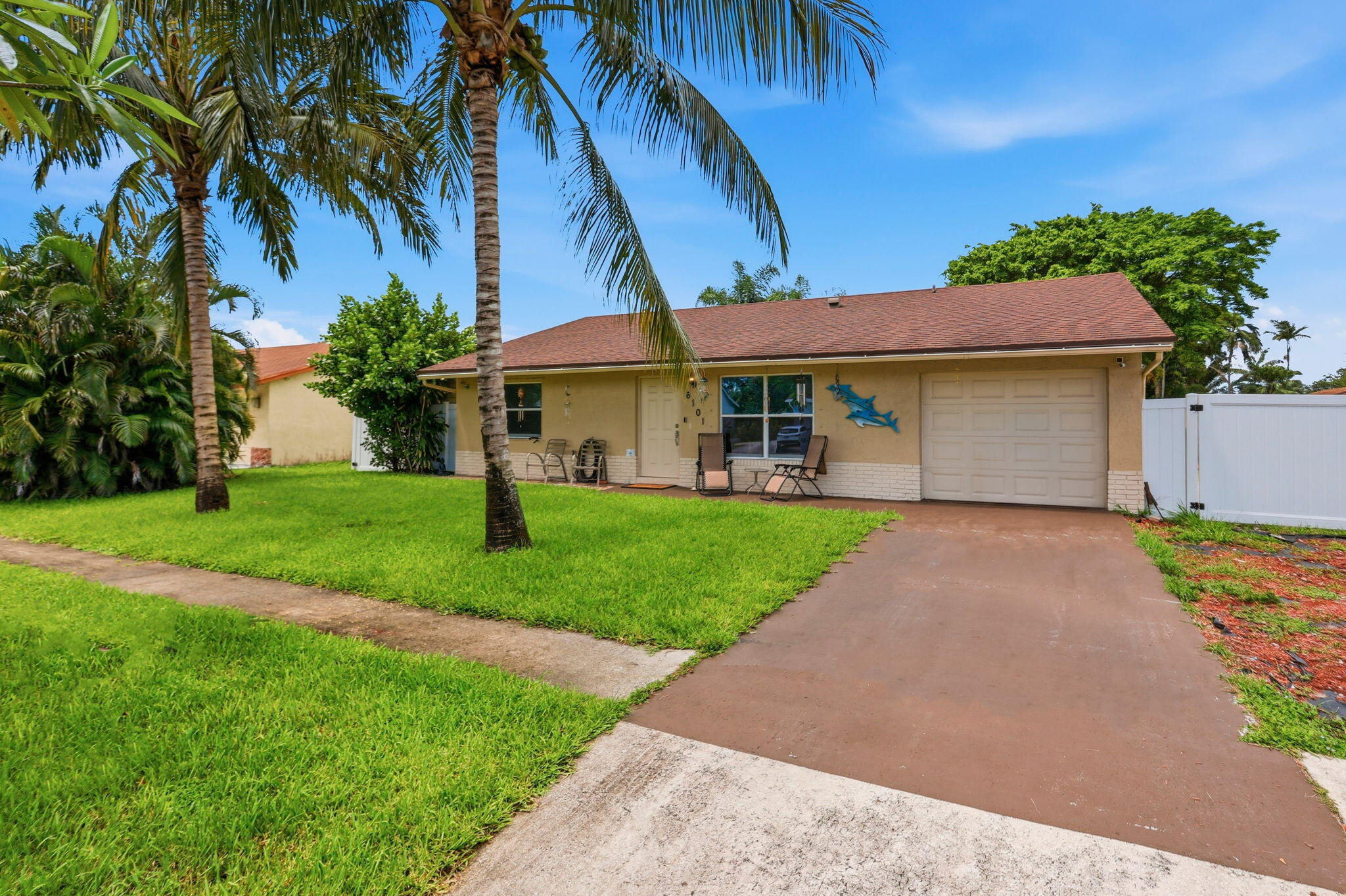 6101 Carthage Circle S Property Photo 1