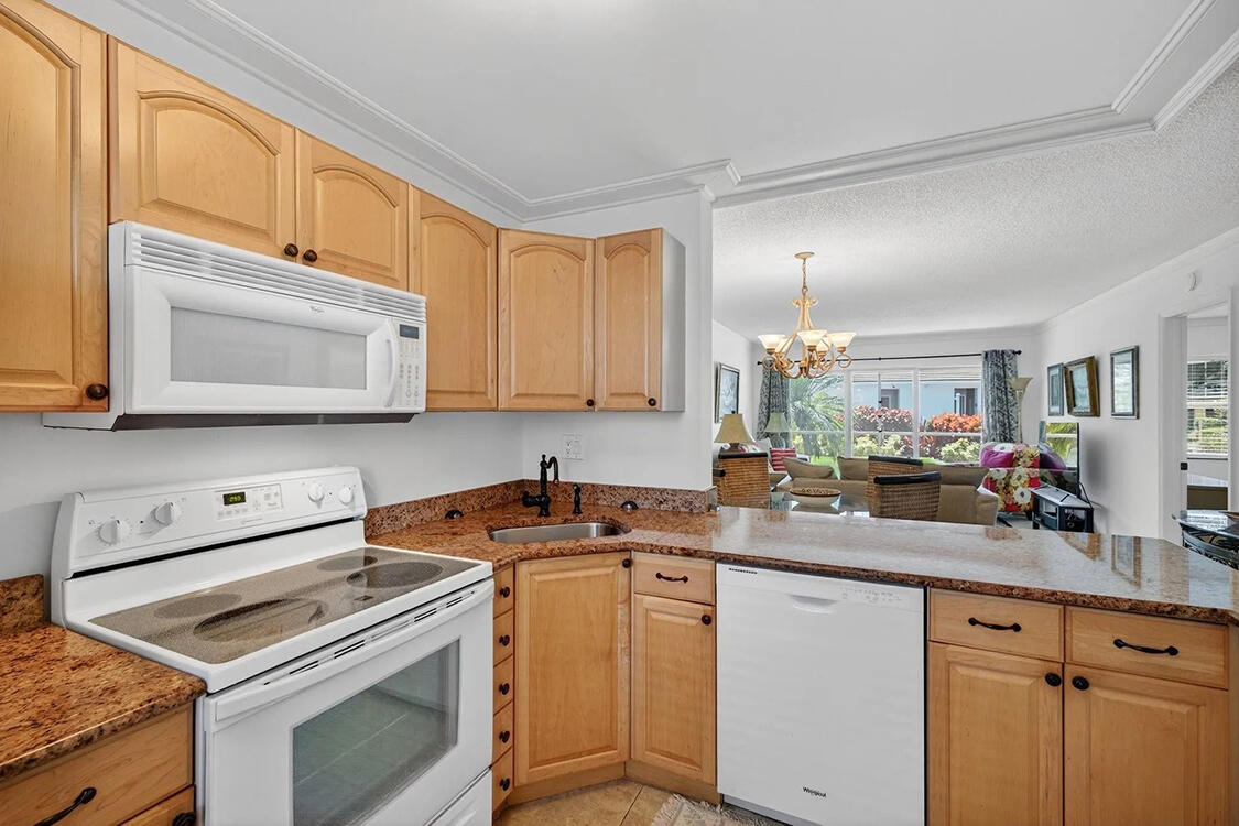 1541 S OCEAN Boulevard 122 Property Photo 1