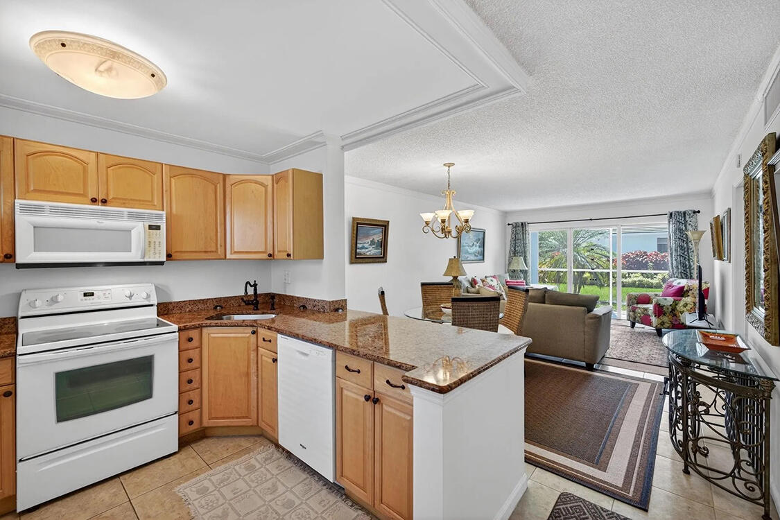 1541 S Ocean Boulevard 122 Property Photo 7
