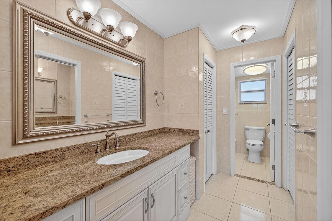 1541 S Ocean Boulevard 122 Property Photo 13