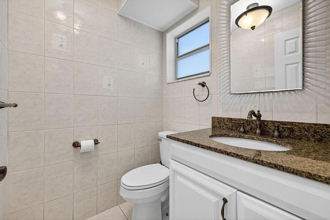 1541 S Ocean Boulevard 122 Property Photo 17
