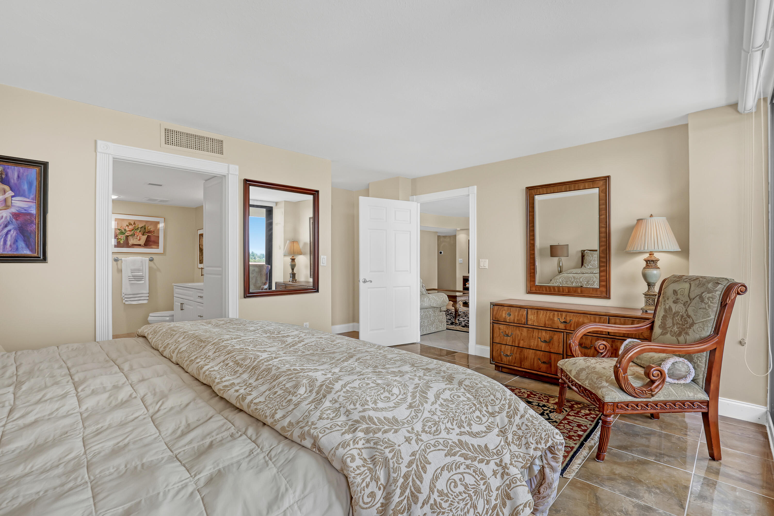 4200 N Ocean Drive 2-403 Property Photo 11