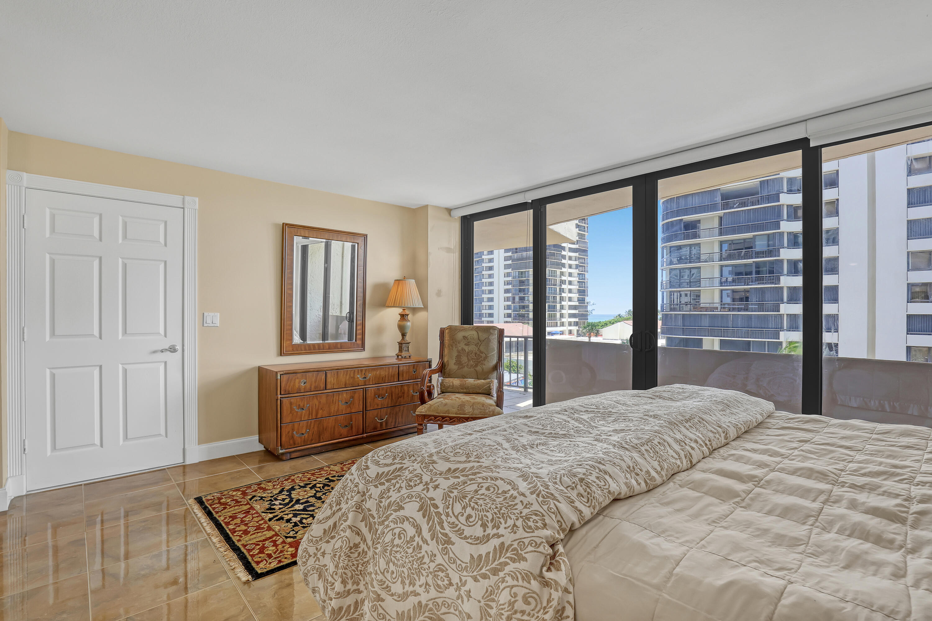 4200 N Ocean Drive 2-403 Property Photo 12