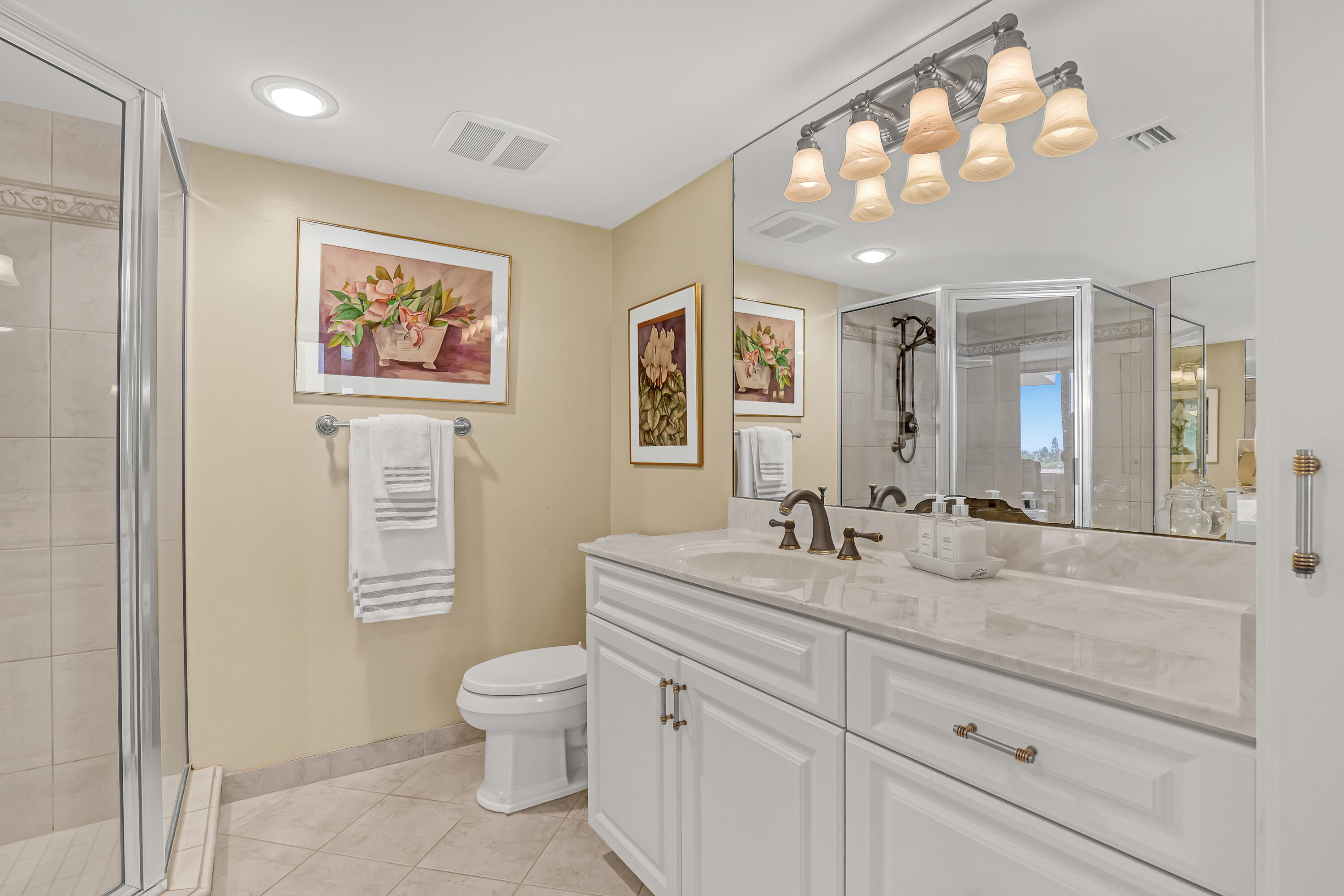 4200 N Ocean Drive 2-403 Property Photo 13