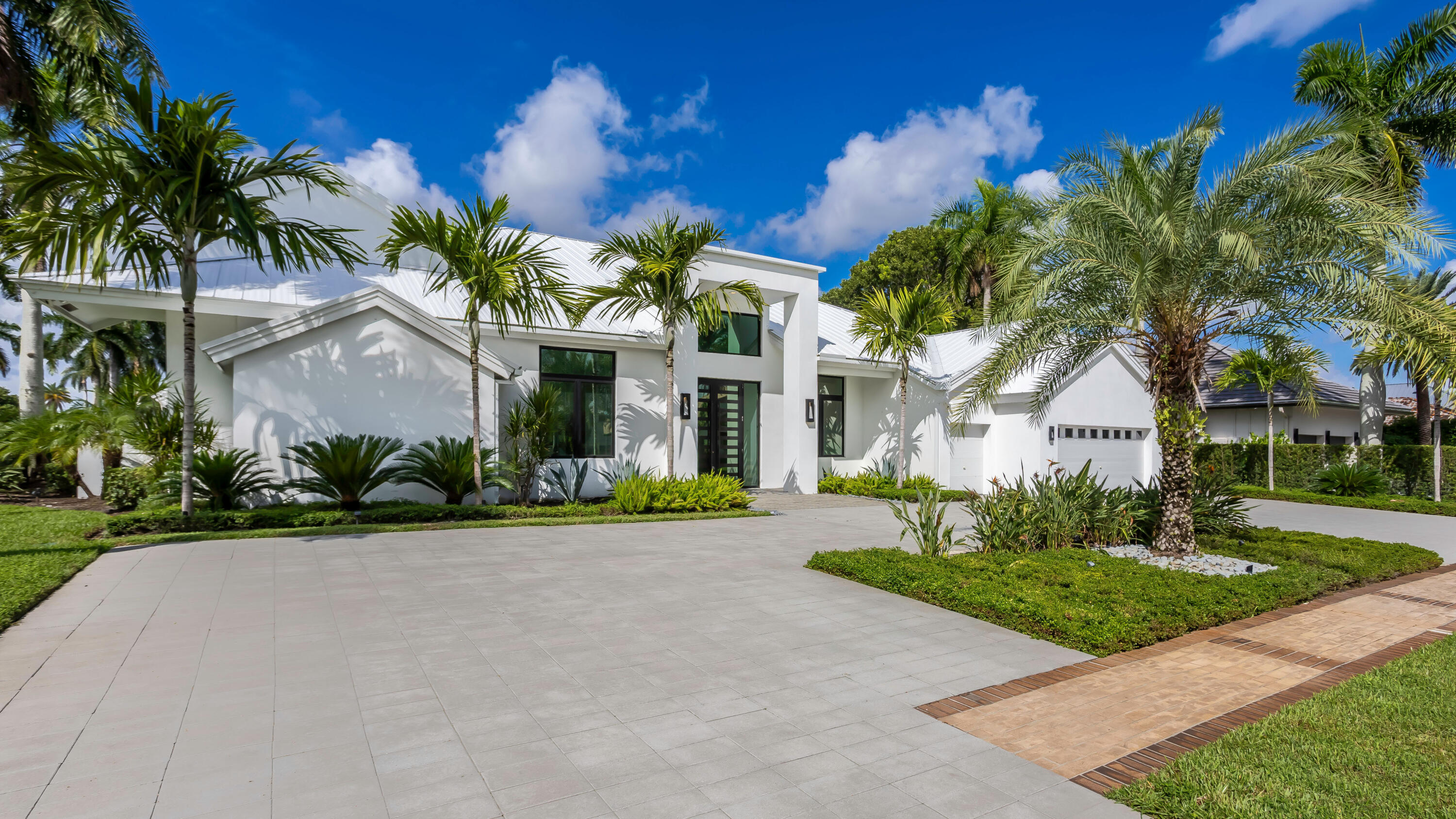 7359 Ballantrae Court Property Photo 1