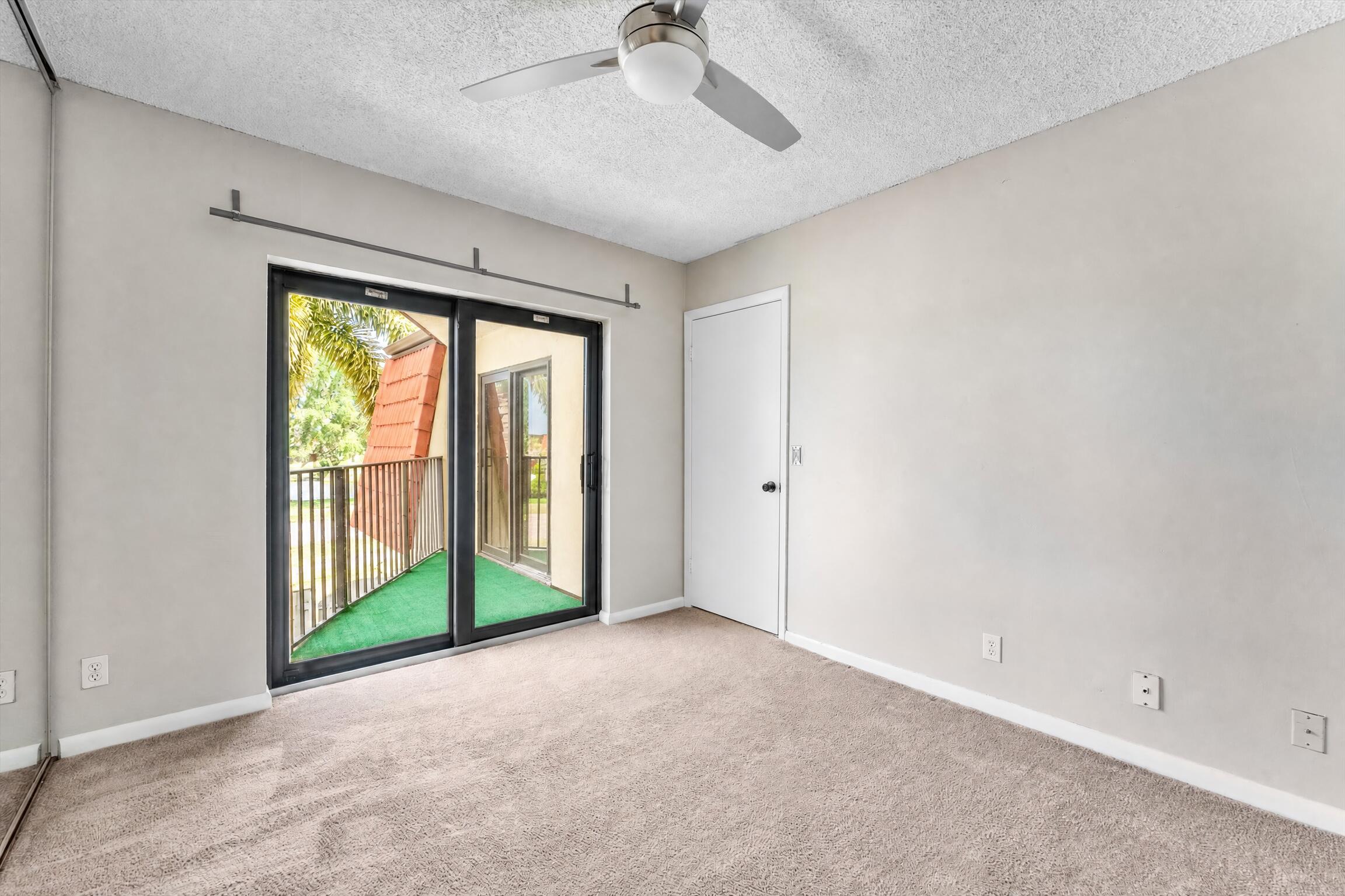 3750 Victoria Drive Property Photo 10