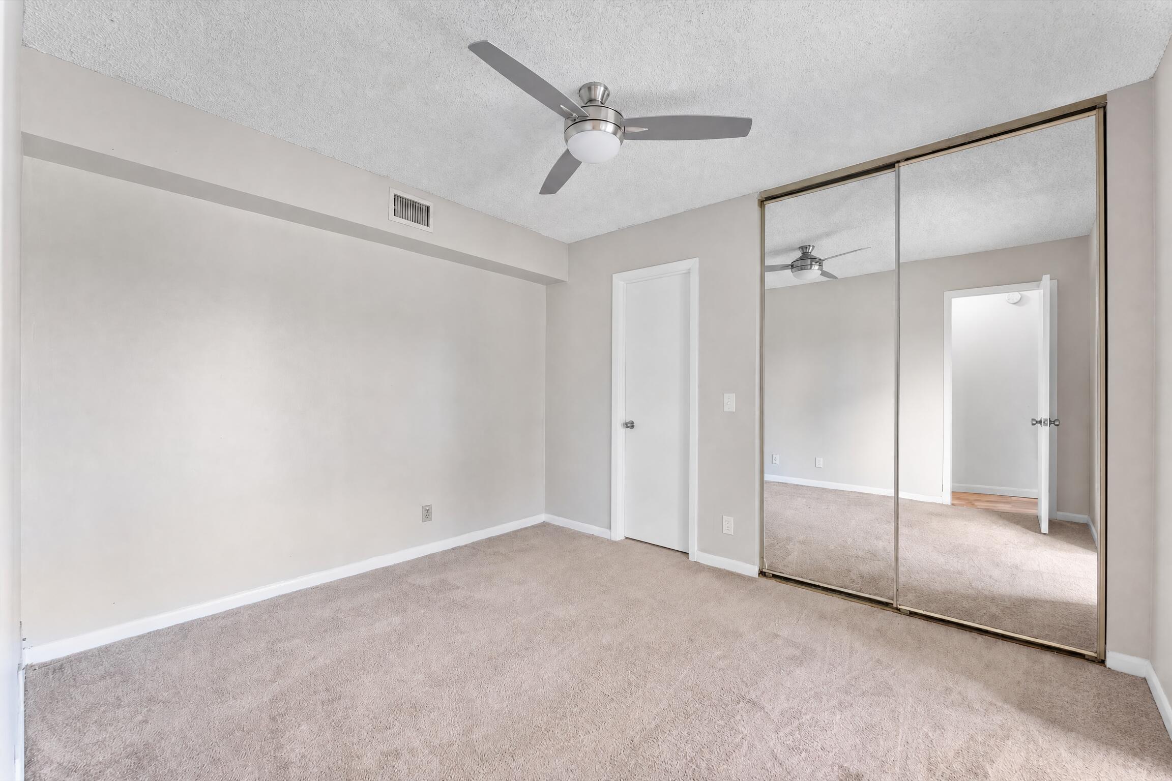 3750 Victoria Drive Property Photo 11