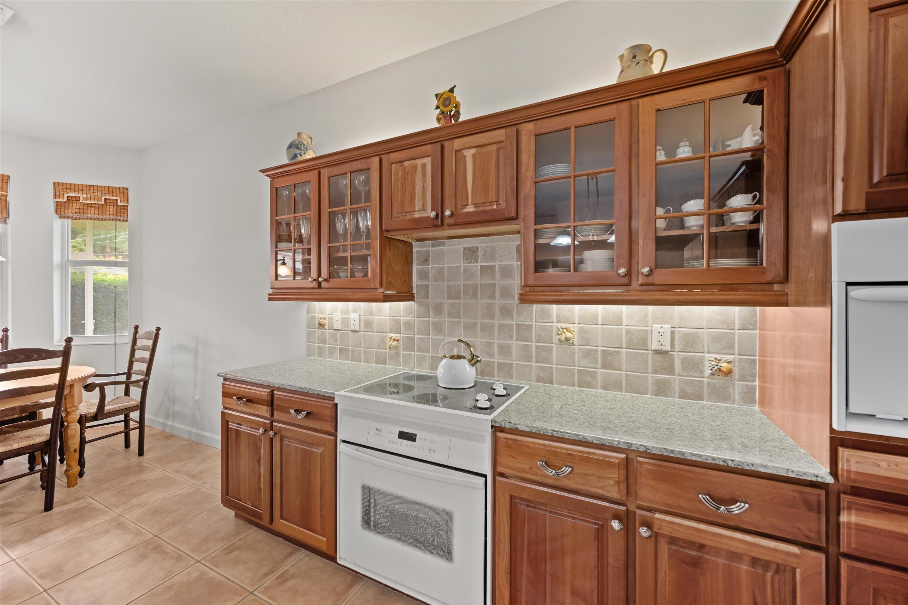1211 Singer Drive Property Photo 13