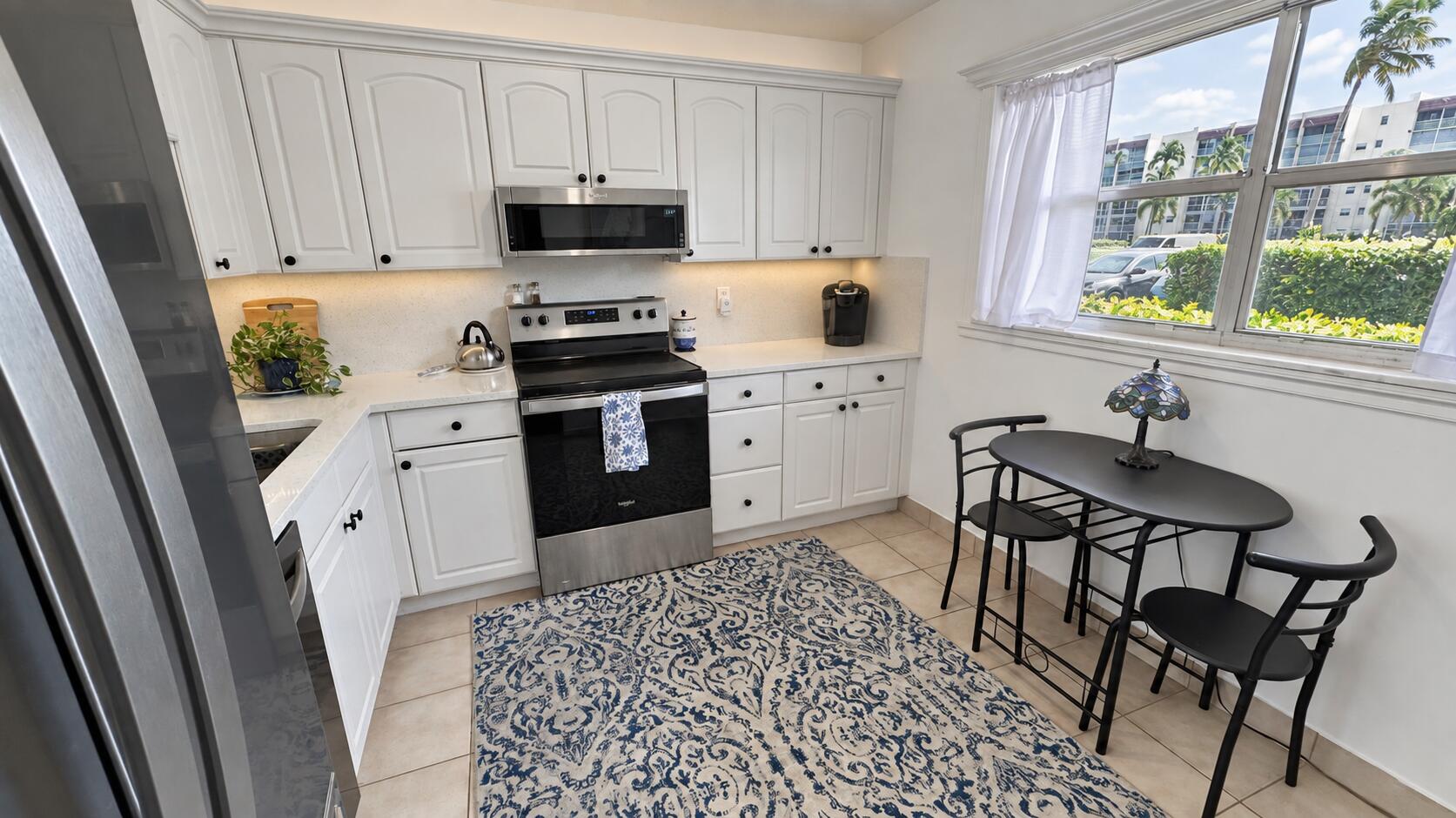 3661 Via Poinciana 113 Property Photo 7