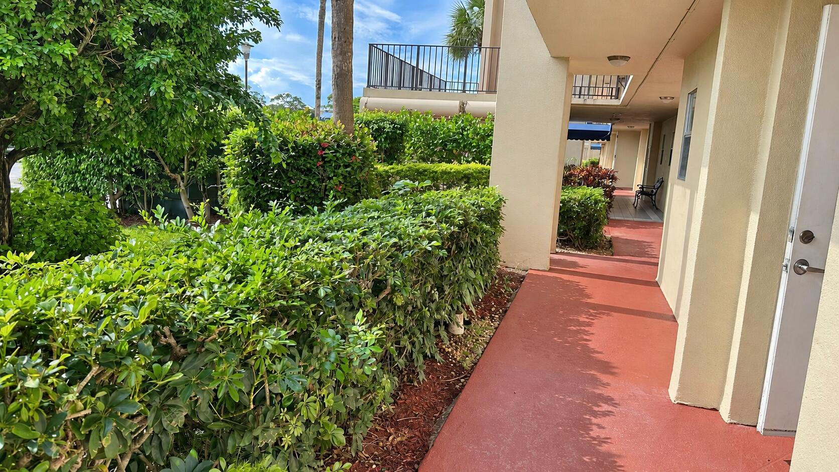3661 Via Poinciana 113 Property Photo 18