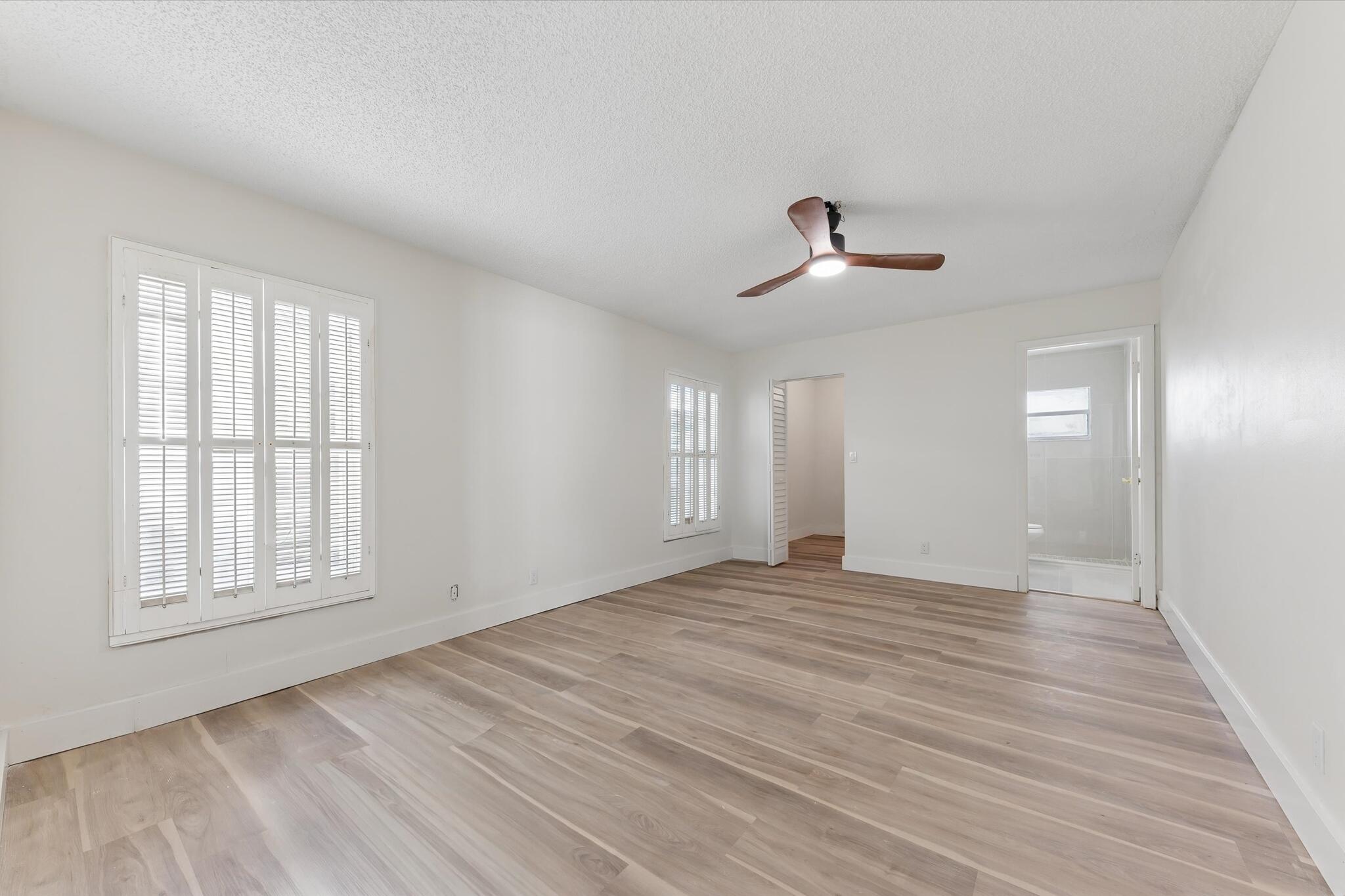 7198 Pine Forest Circle E Property Photo 20