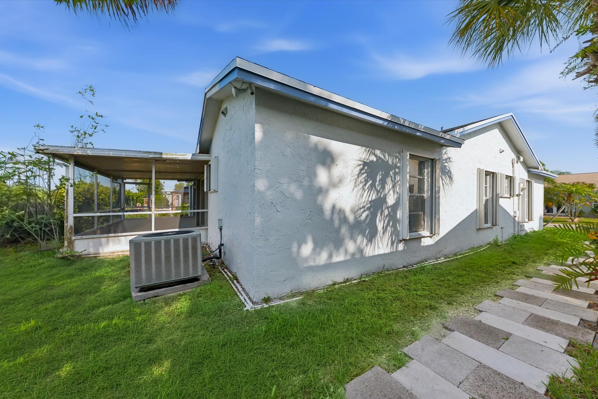 7198 Pine Forest Circle E Property Photo 34