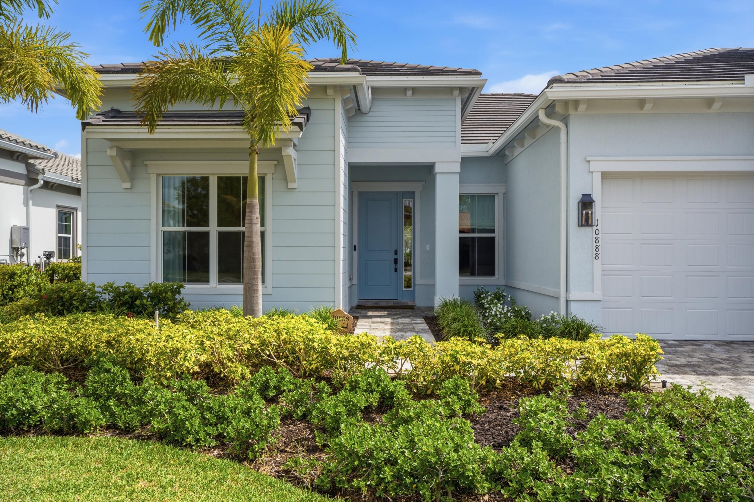 10888 Stellar Circle Property Photo 2