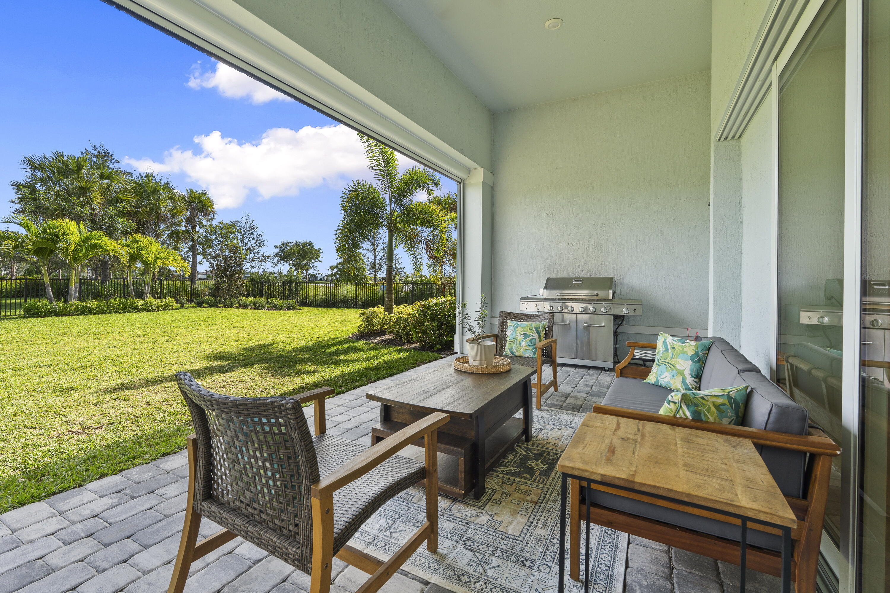 10888 Stellar Circle Property Photo 34