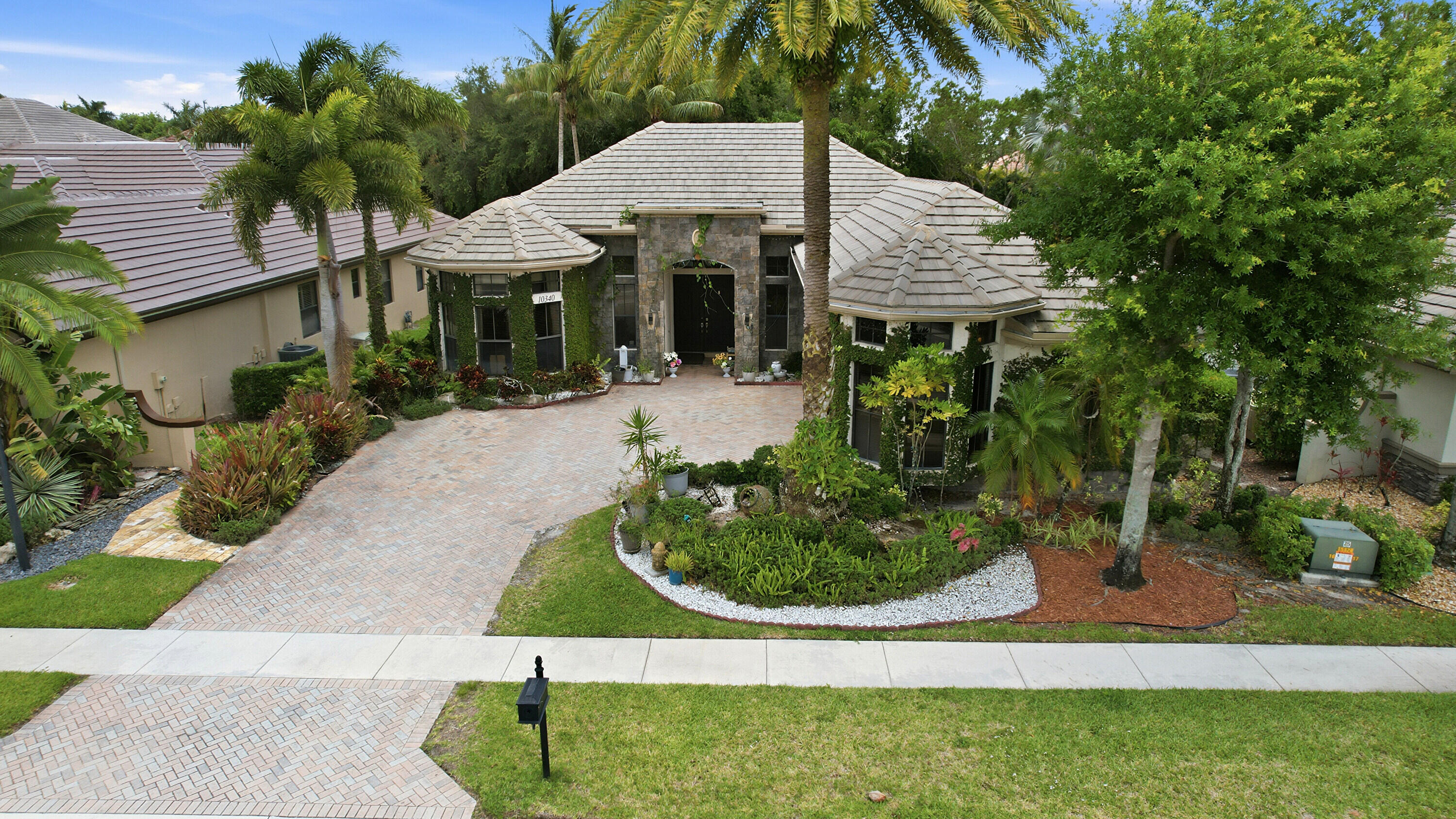 10340 Trianon Place Property Photo 1