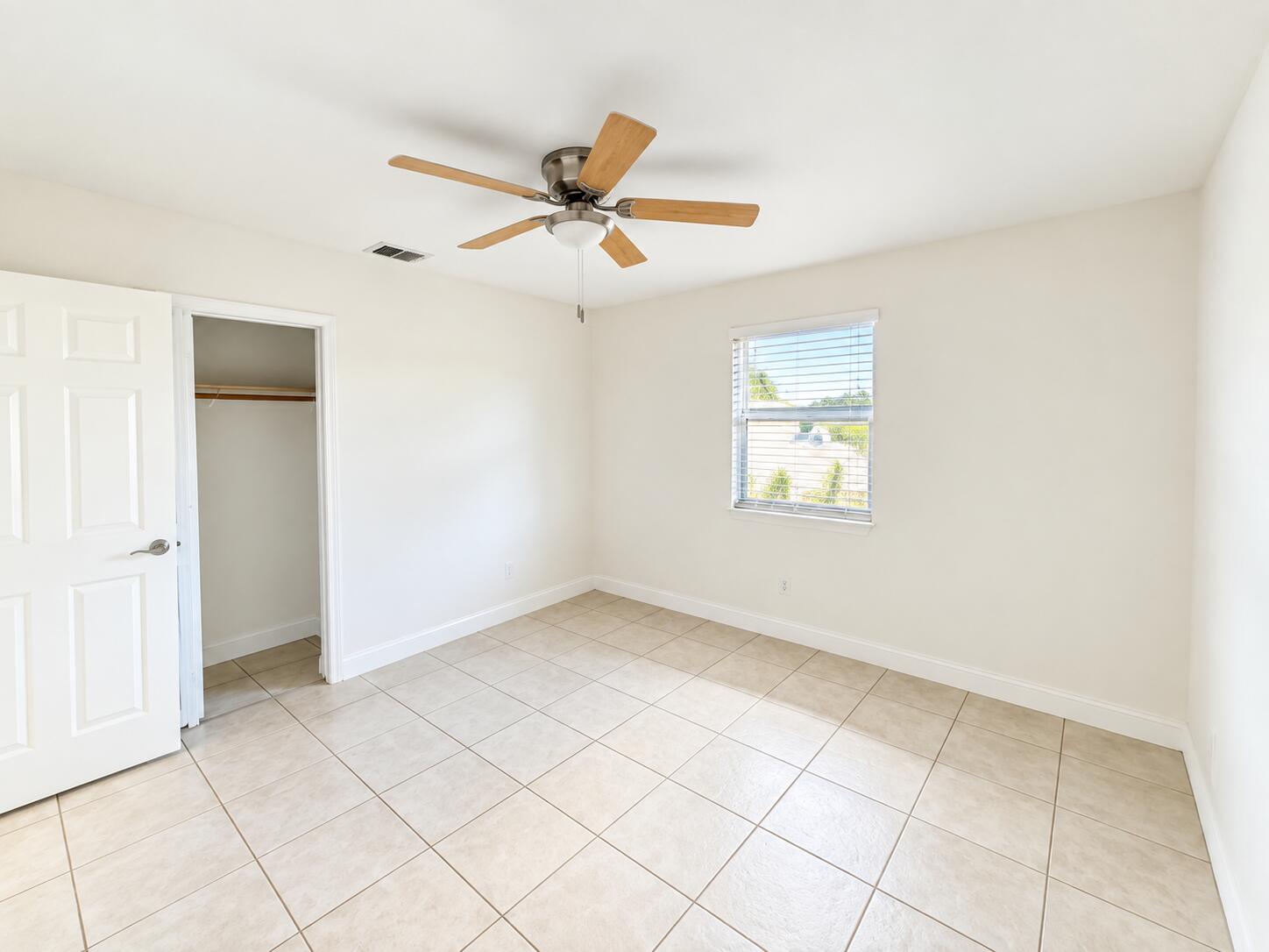 3438 Se Iris Street Property Photo 14