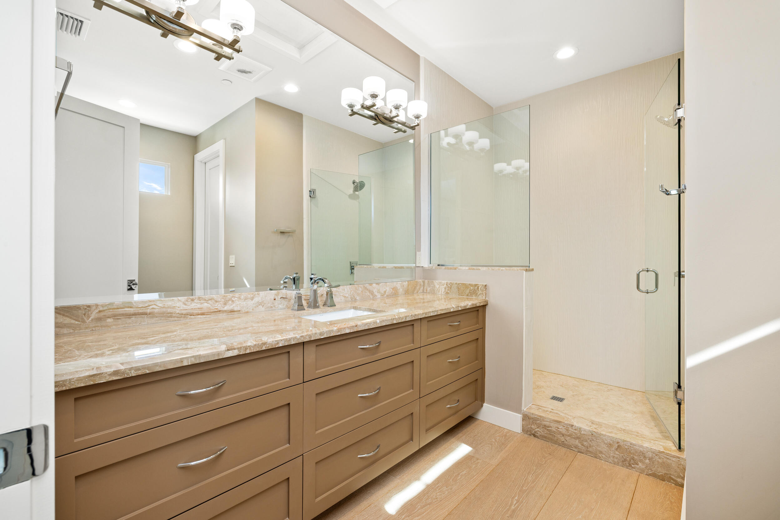 1241 Coral Way Property Photo 16
