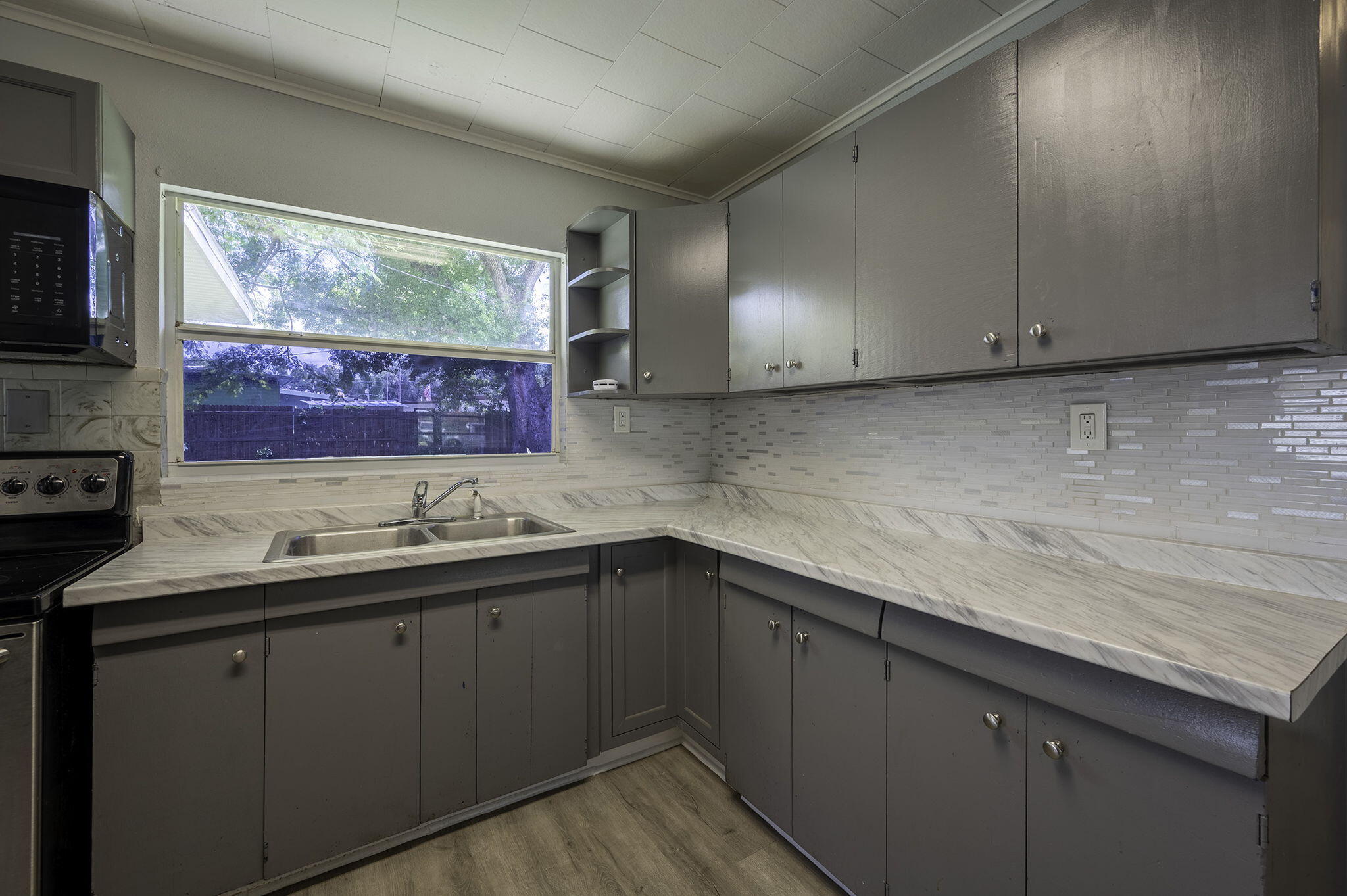 5136 Studio Drive Property Photo 1