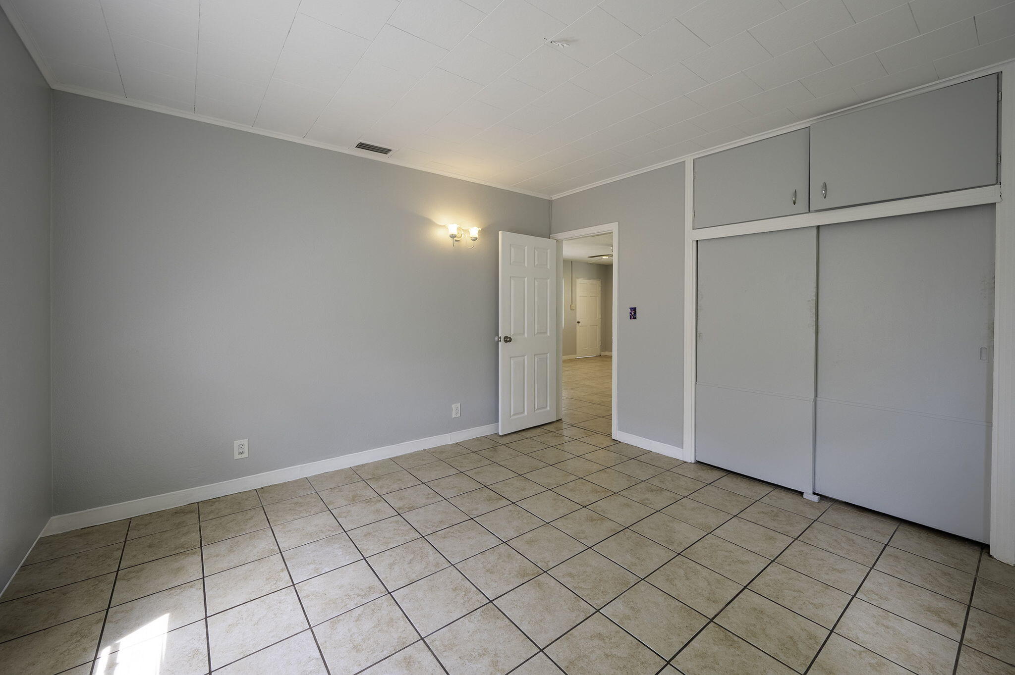 5136 Studio Drive Property Photo 14