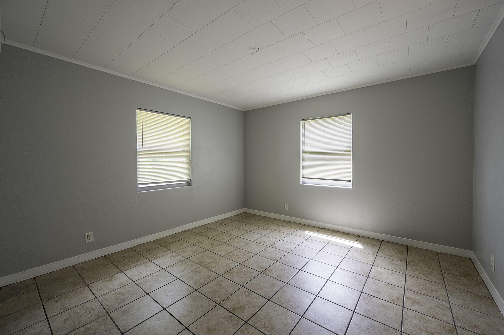 5136 Studio Drive Property Photo 15
