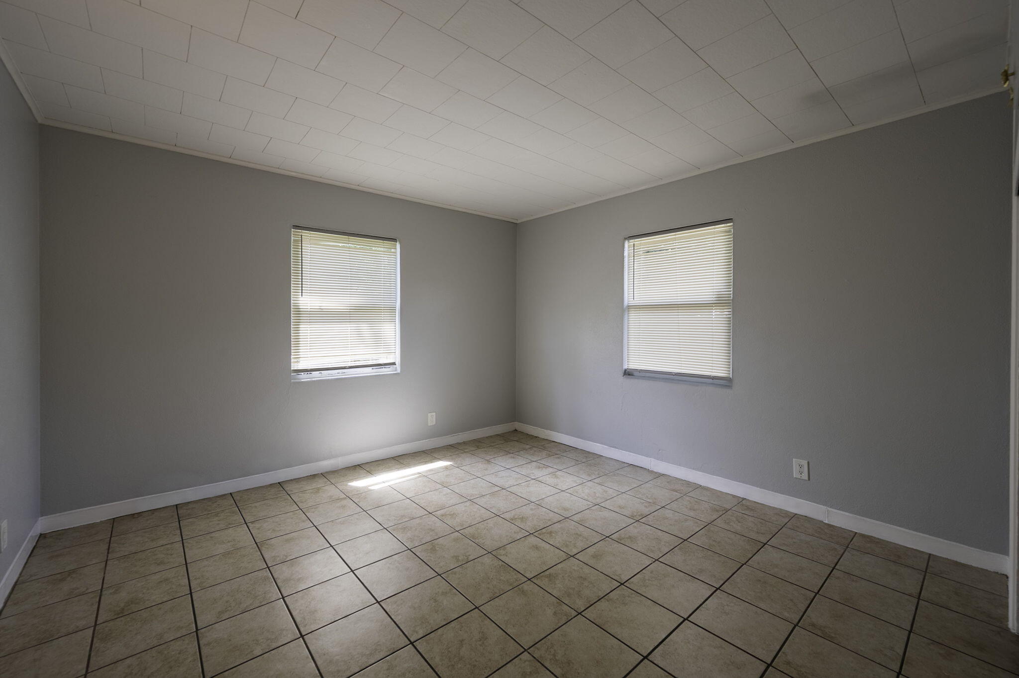 5136 Studio Drive Property Photo 17