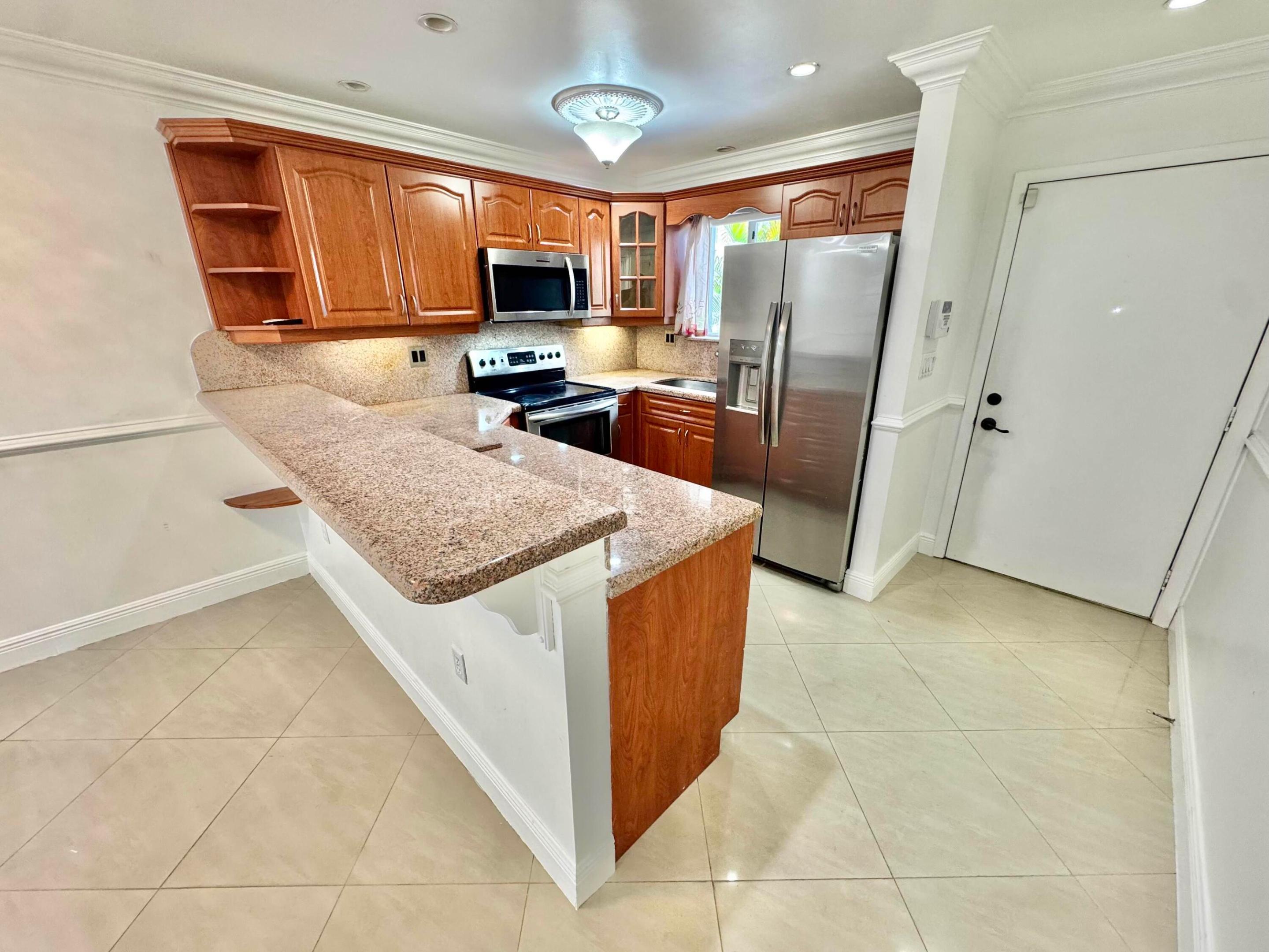 6074 Forest Hill Boulevard 107 Property Photo 1