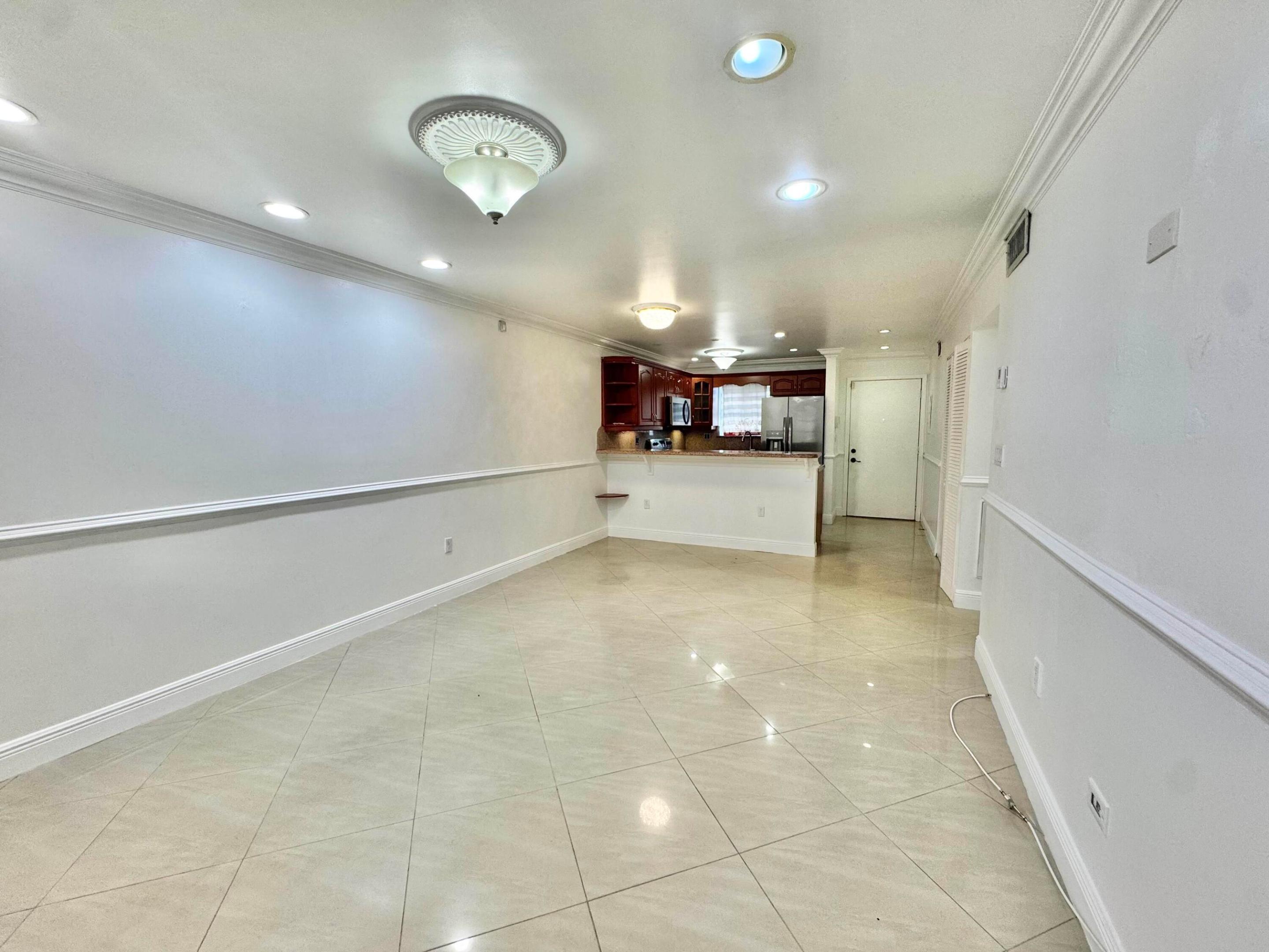 6074 Forest Hill Boulevard 107 Property Photo 6