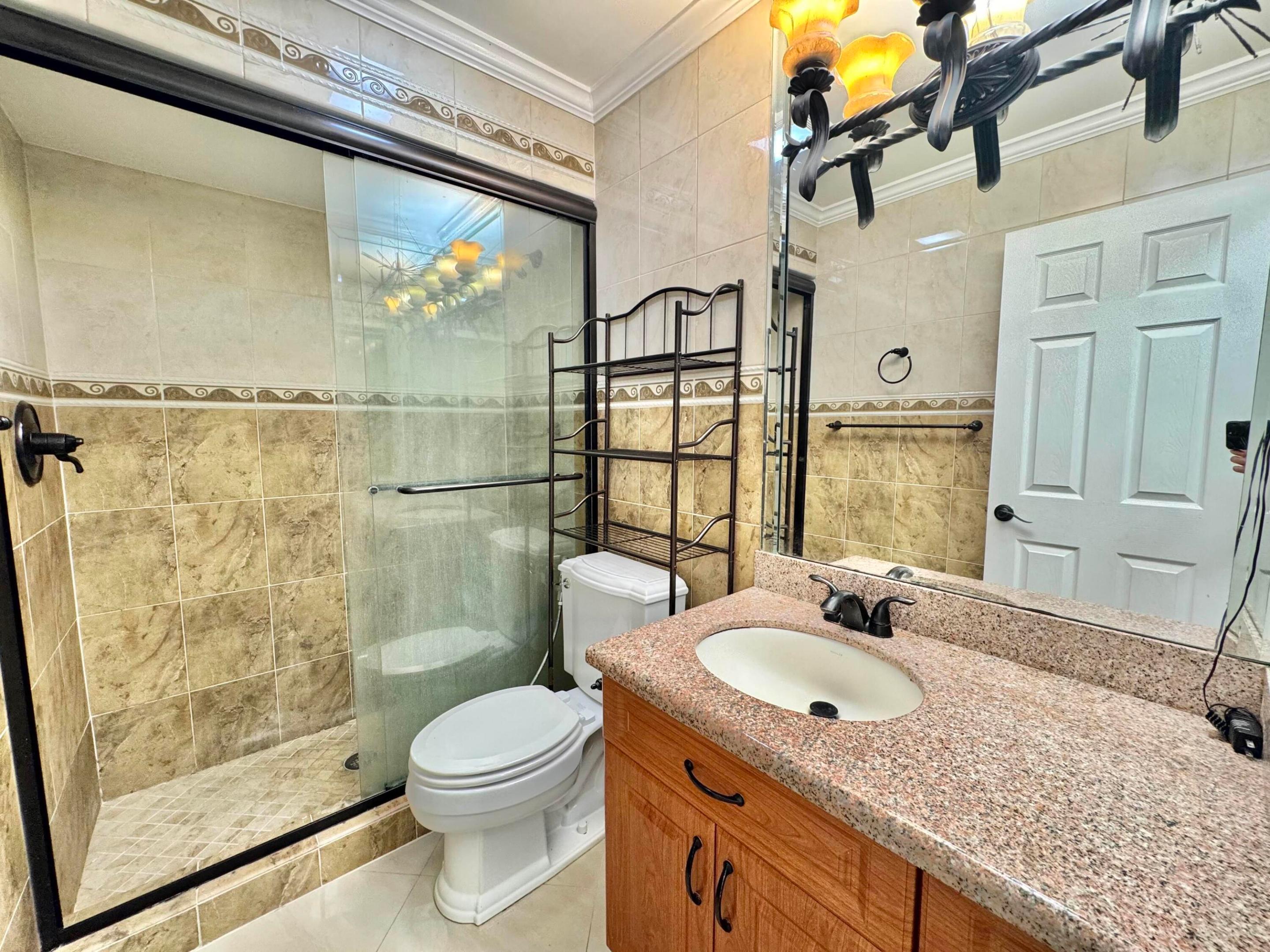 6074 Forest Hill Boulevard 107 Property Photo 12