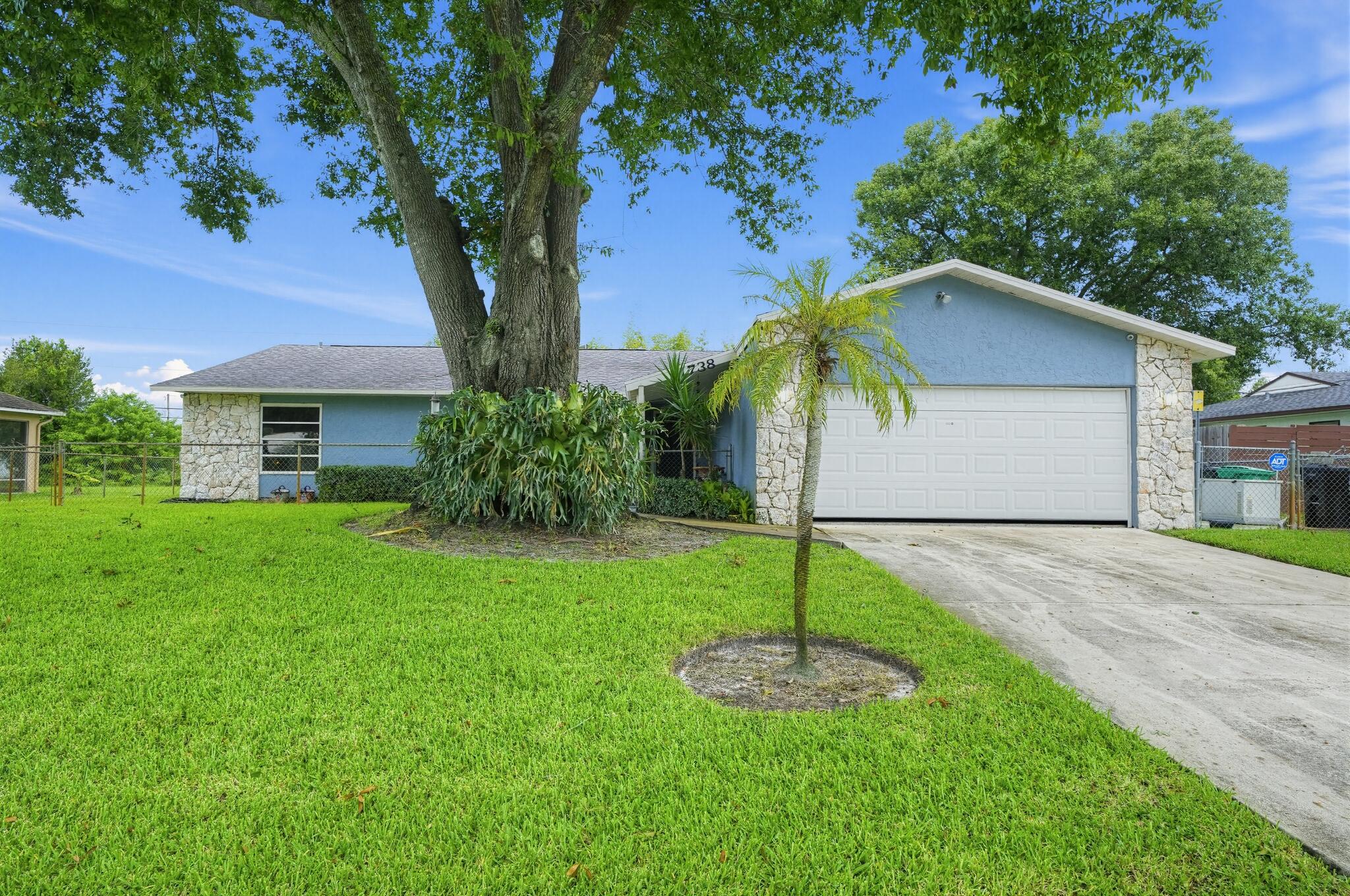 1738 Sw Beeker Street Property Photo 1