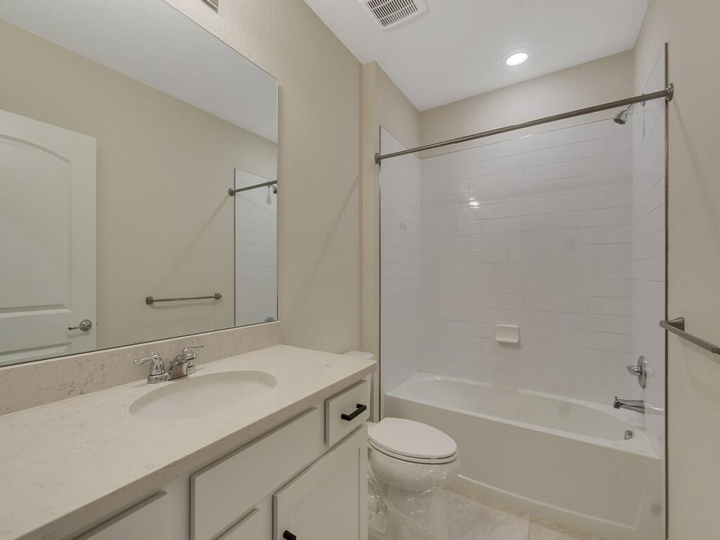 5288 Jasper Square Property Photo 7