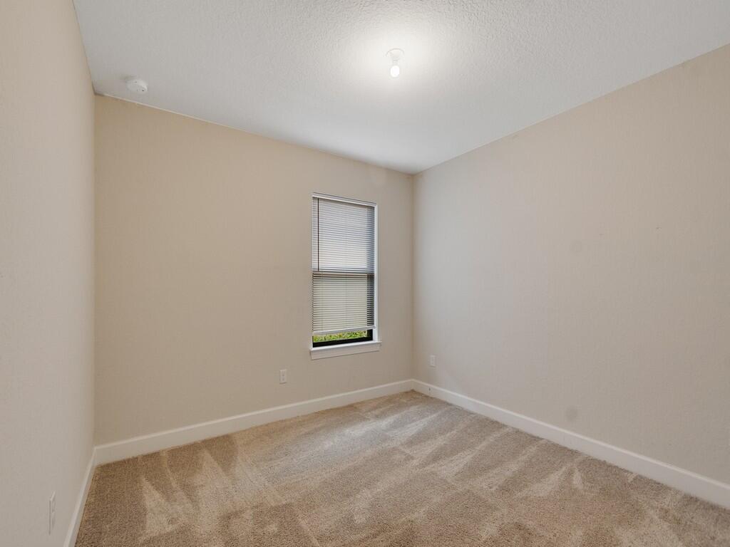 5288 Jasper Square Property Photo 13