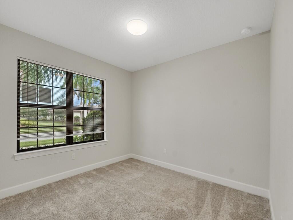 5288 Jasper Square Property Photo 14