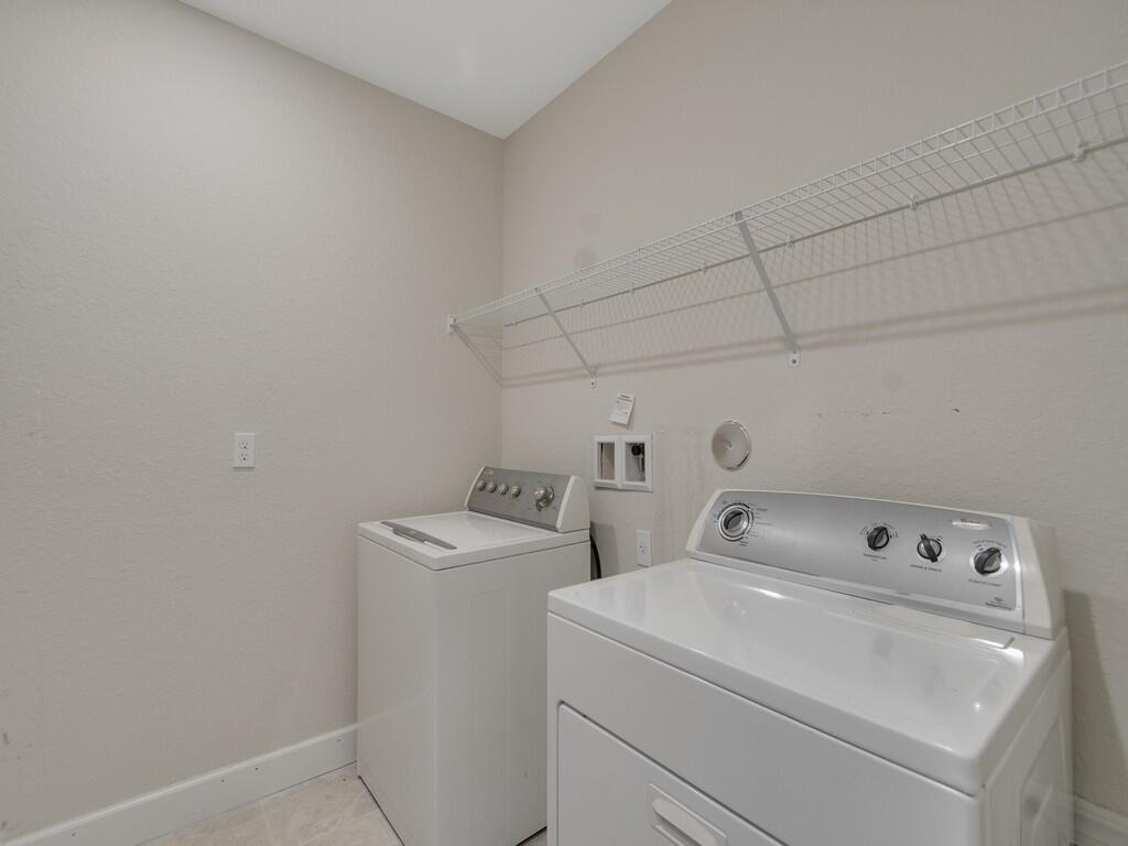 5288 Jasper Square Property Photo 20