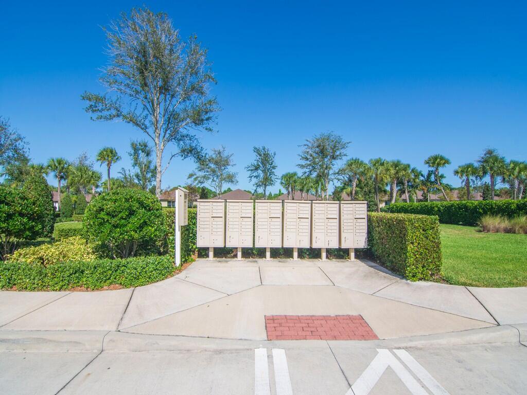 5288 Jasper Square Property Photo 29