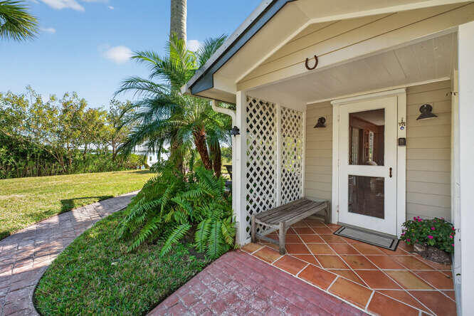 1935 Quay Dock Road Property Photo 7