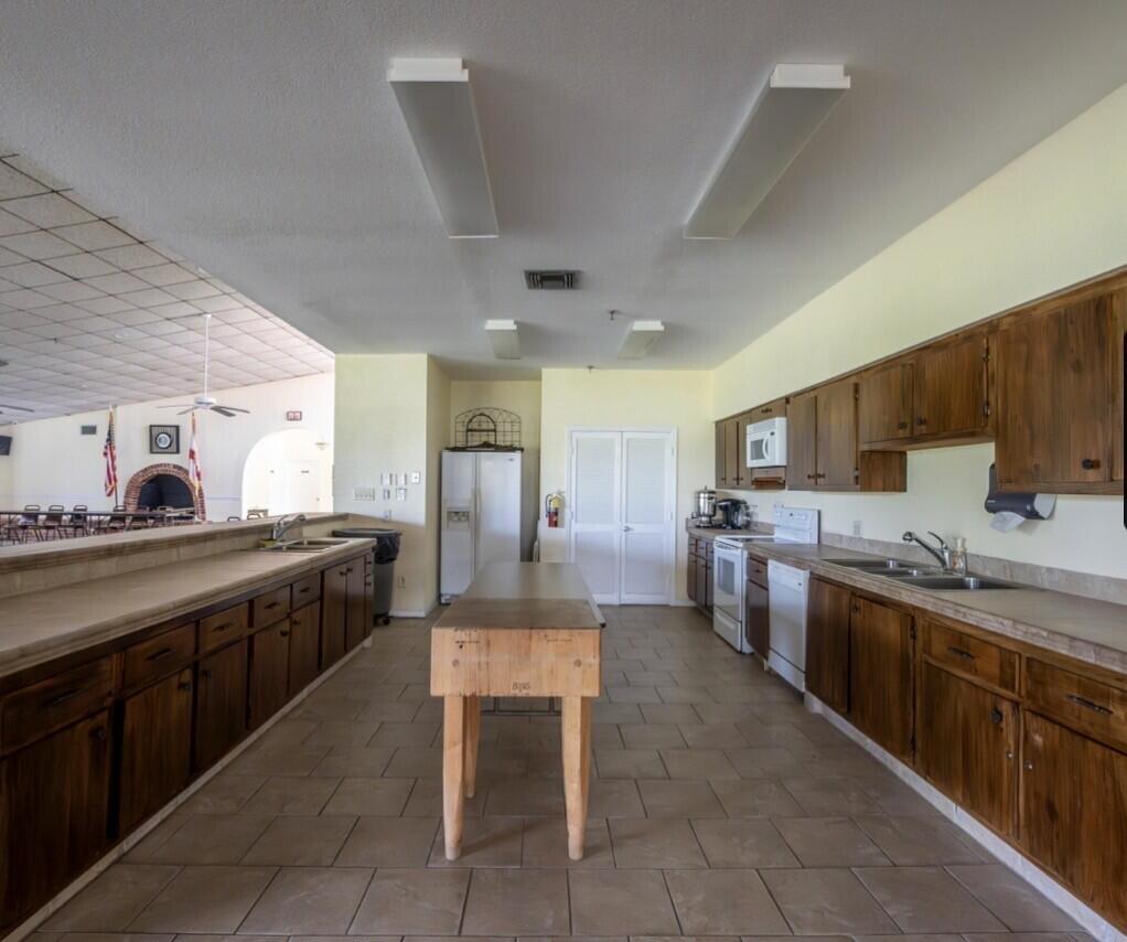 9539 Boca Cove Circle 105 Property Photo 24