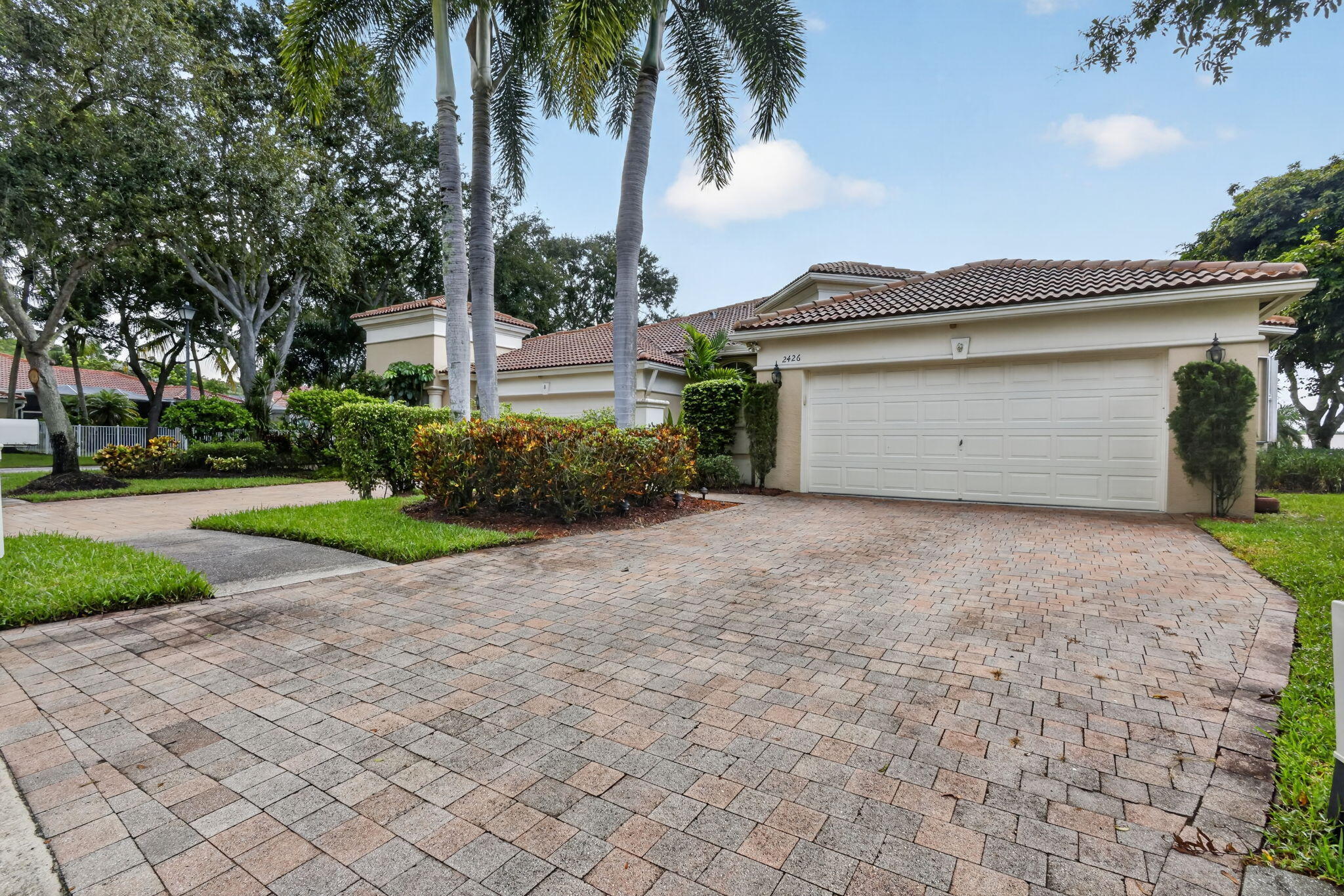 2426 Sandy Cay Property Photo 1