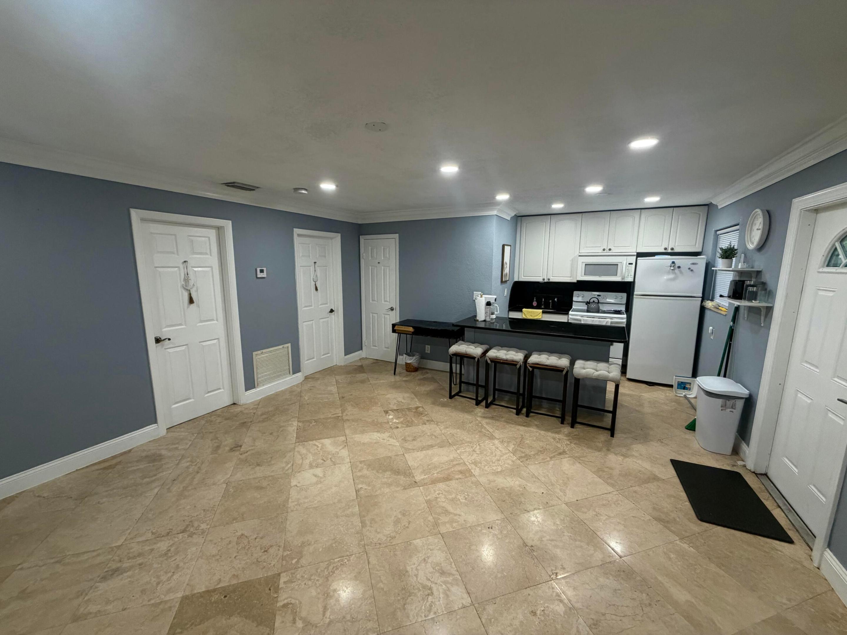 733 Sw 13th Avenue 3 Property Photo 6