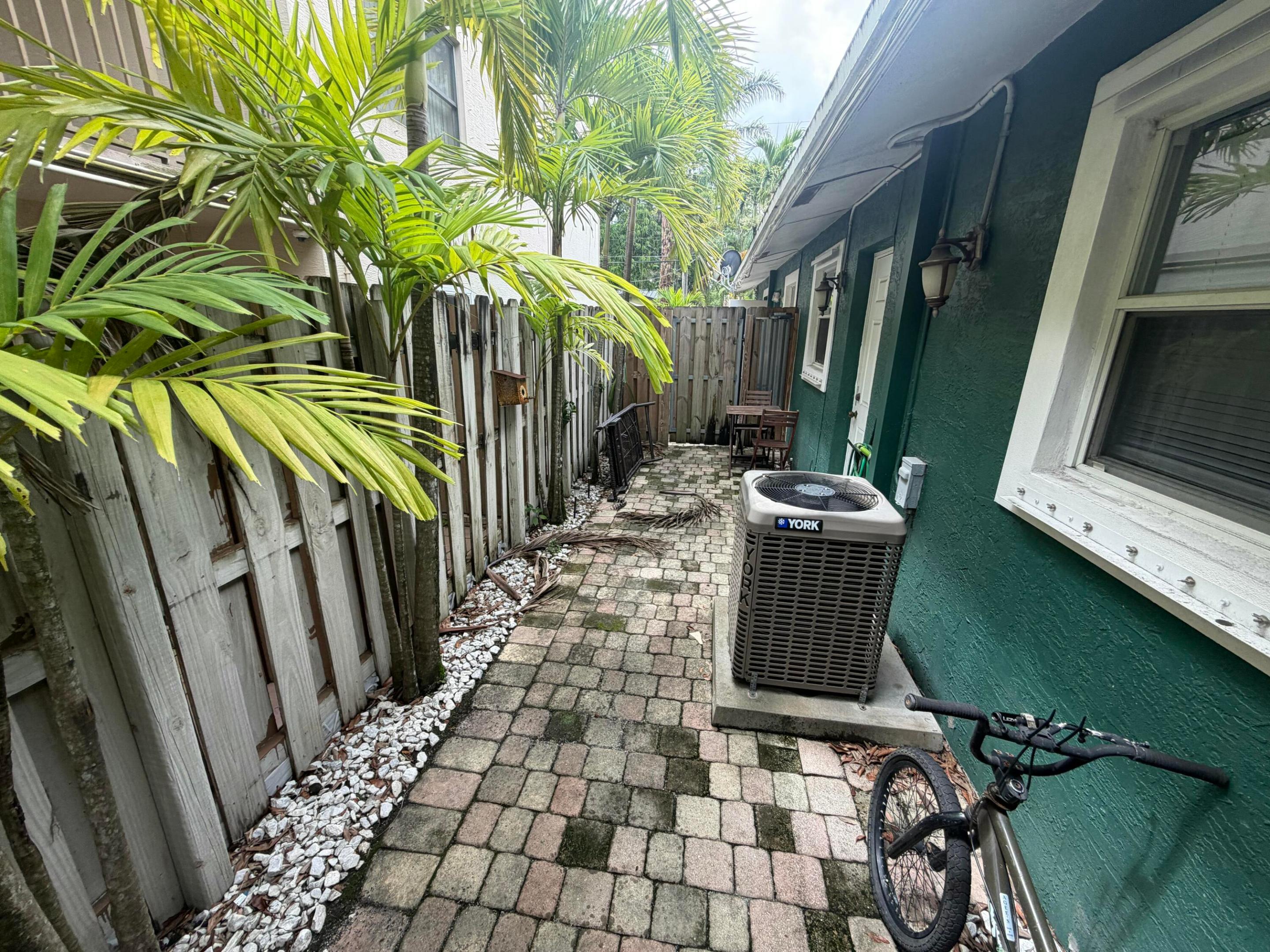 733 Sw 13th Avenue 3 Property Photo 19