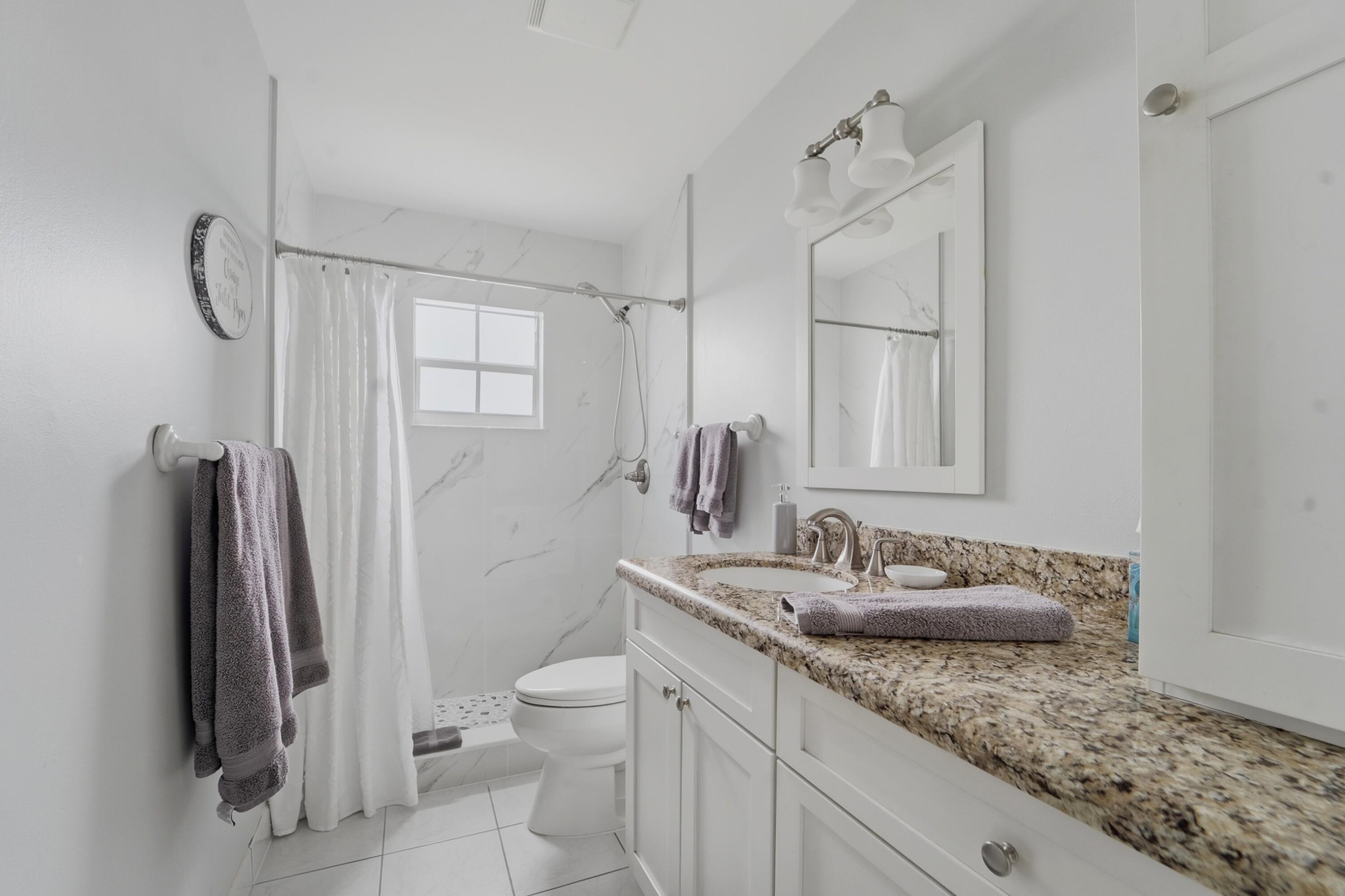 2201 Sw Roma Way Property Photo 19