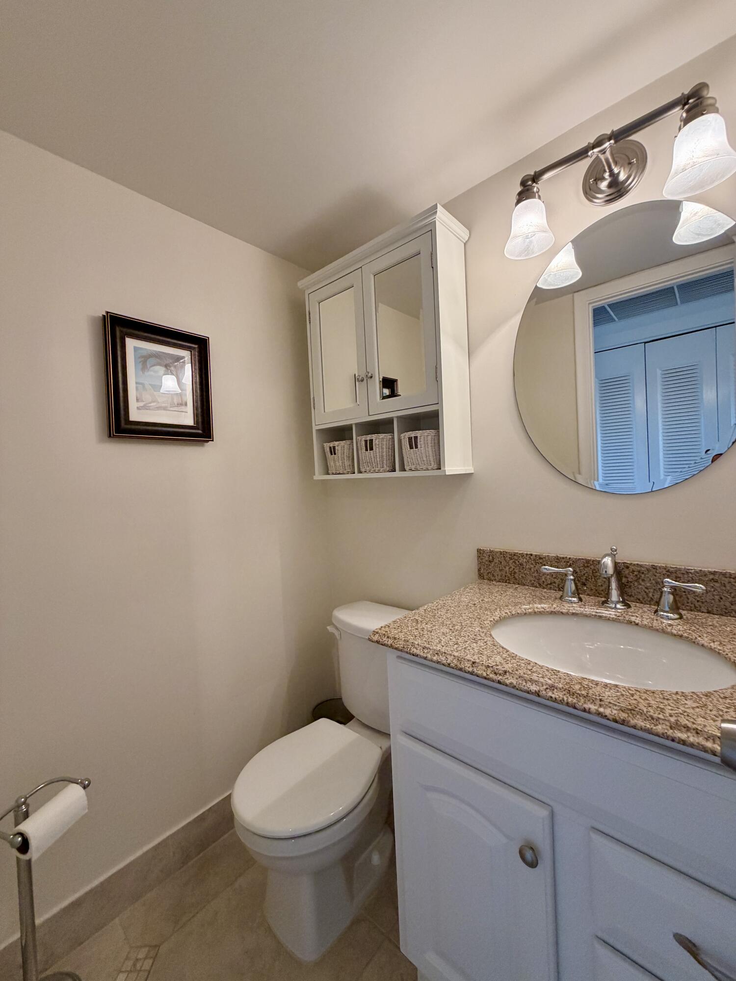4104 Cambridge E 4104 Property Photo 9