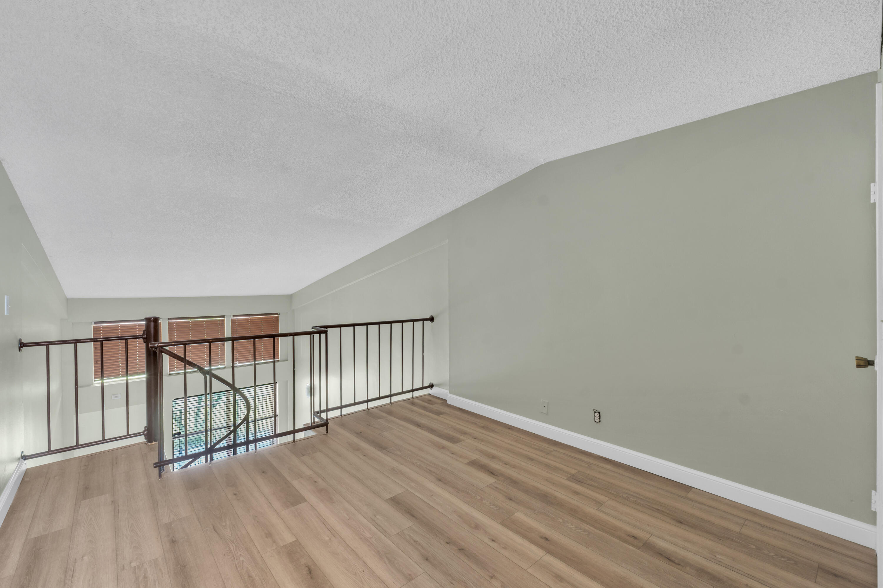 4171 Nw 26th Street T2 Property Photo 5